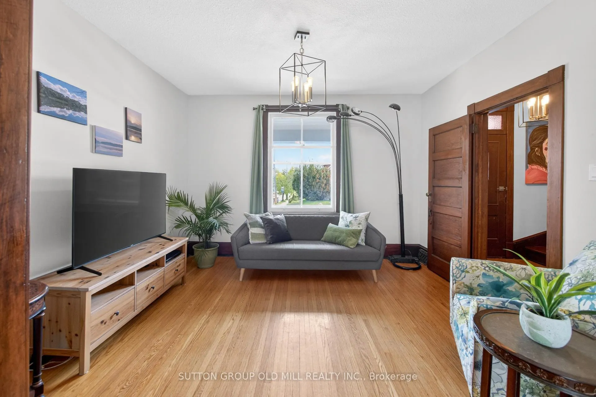 Photo 9 of 450 York Road, Guelph, St. Patrick's Ward — HOMEH