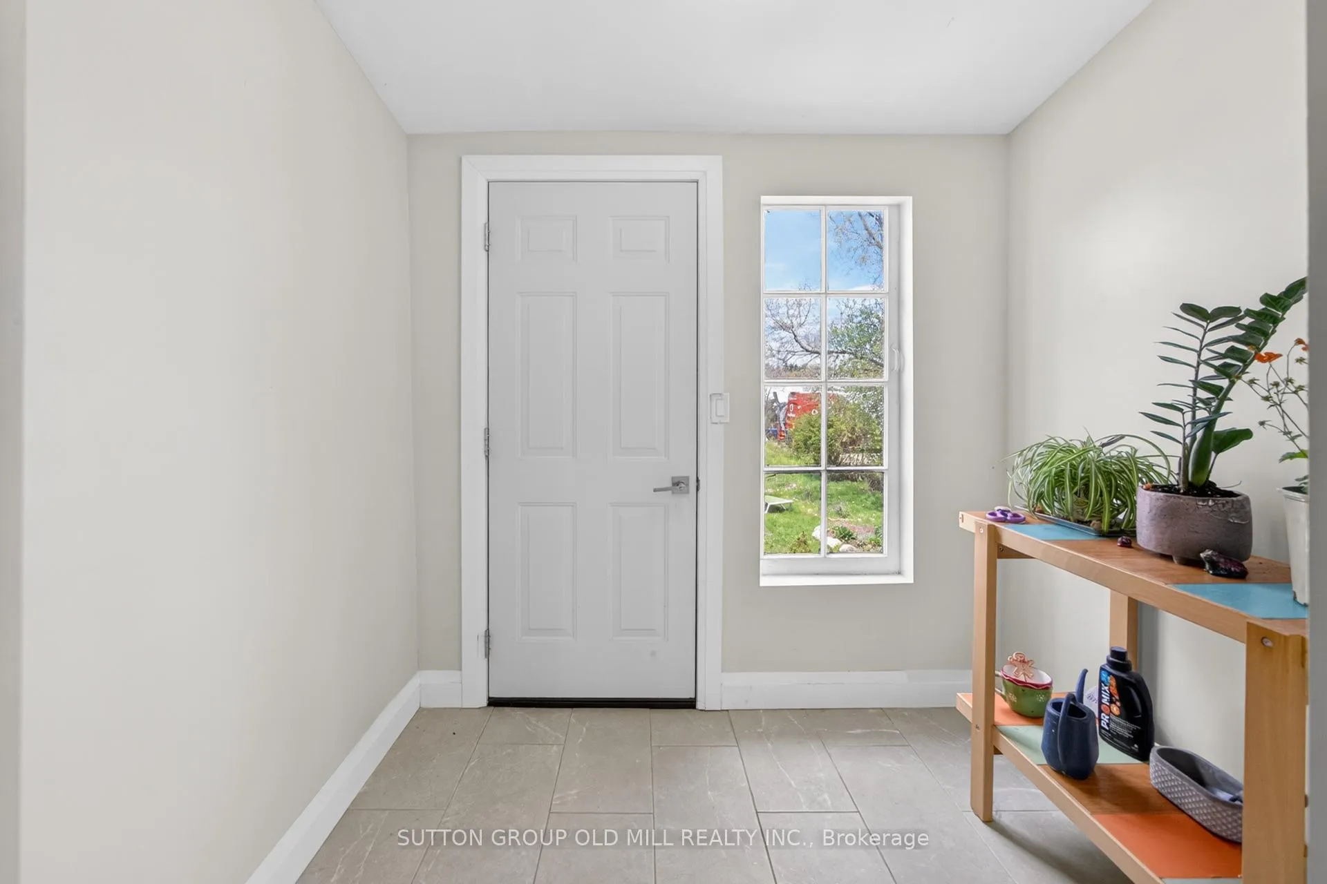 Photo 18 of 450 York Road, Guelph, St. Patrick's Ward — HOMEH