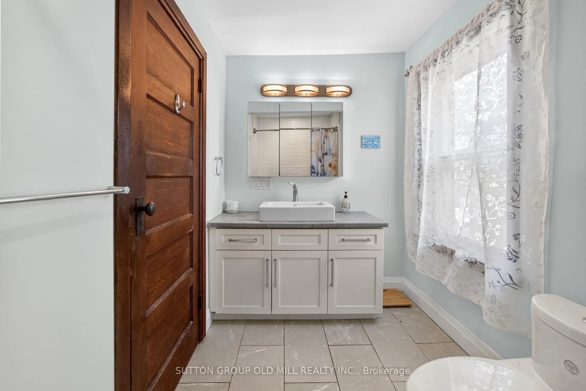 Photo 21 of 450 York Road, Guelph, St. Patrick's Ward — HOMEH