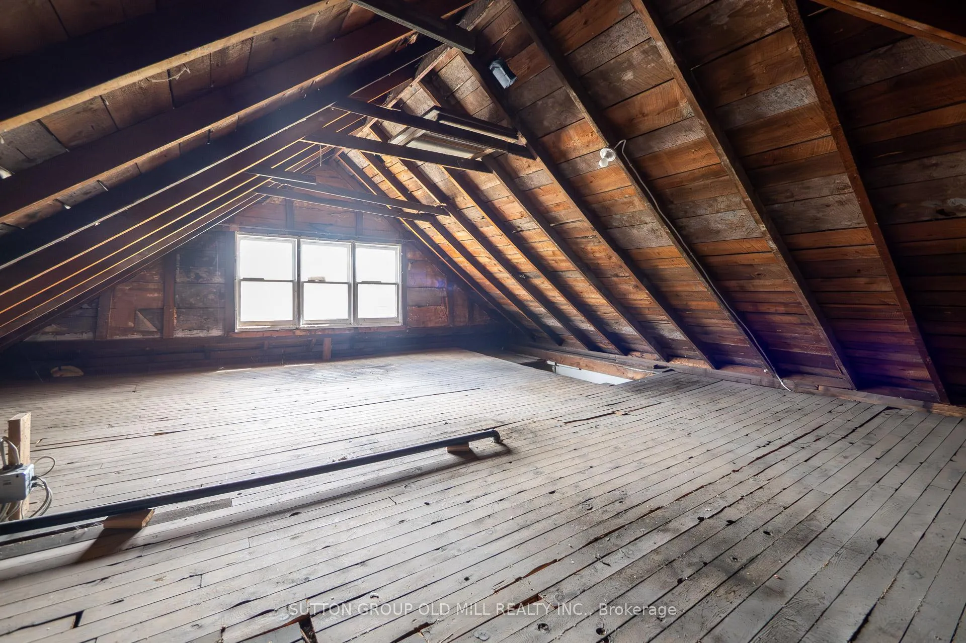 Photo 23 of 450 York Road, Guelph, St. Patrick's Ward — HOMEH