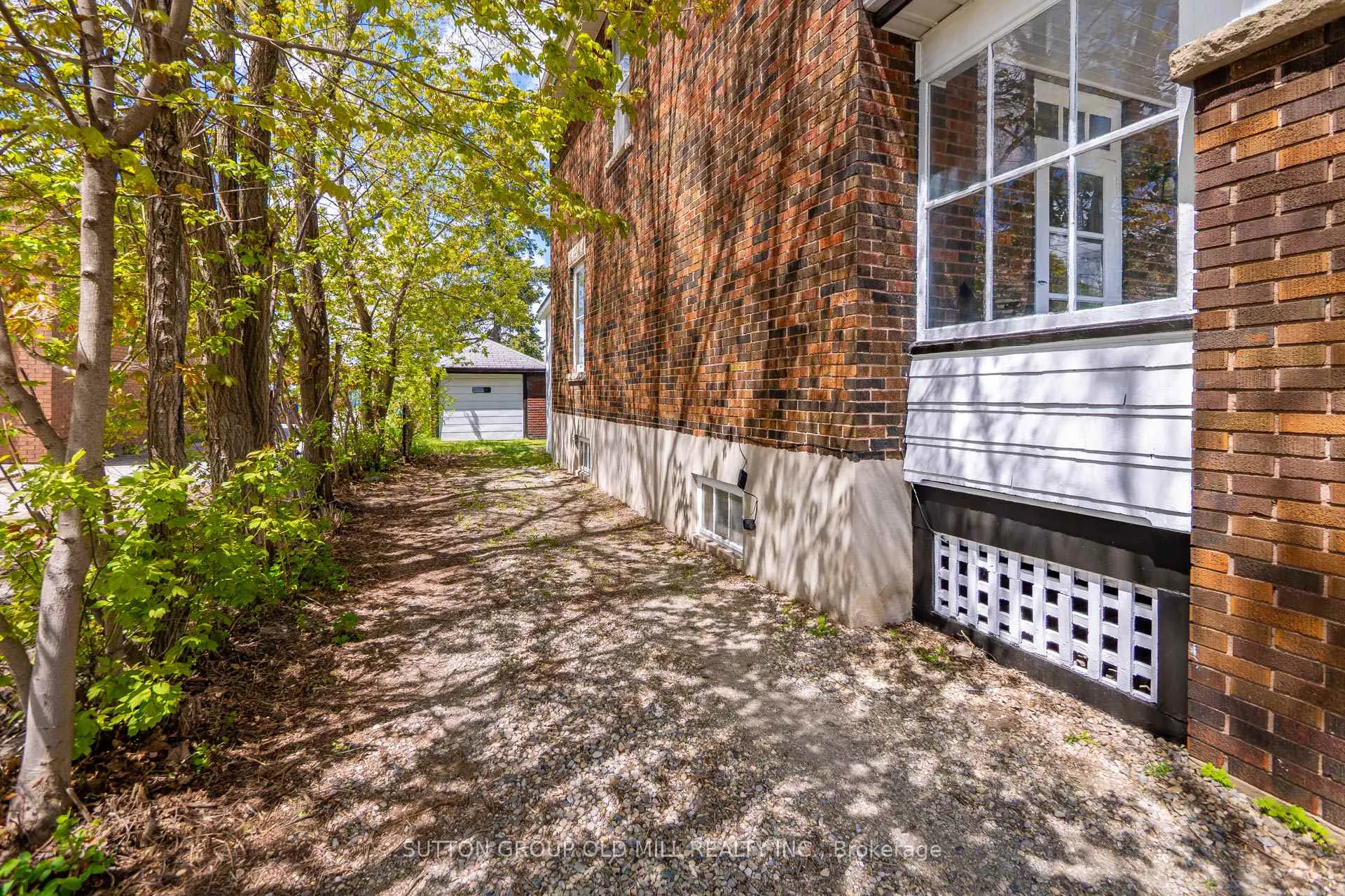 Photo 24 of 450 York Road, Guelph, St. Patrick's Ward — HOMEH