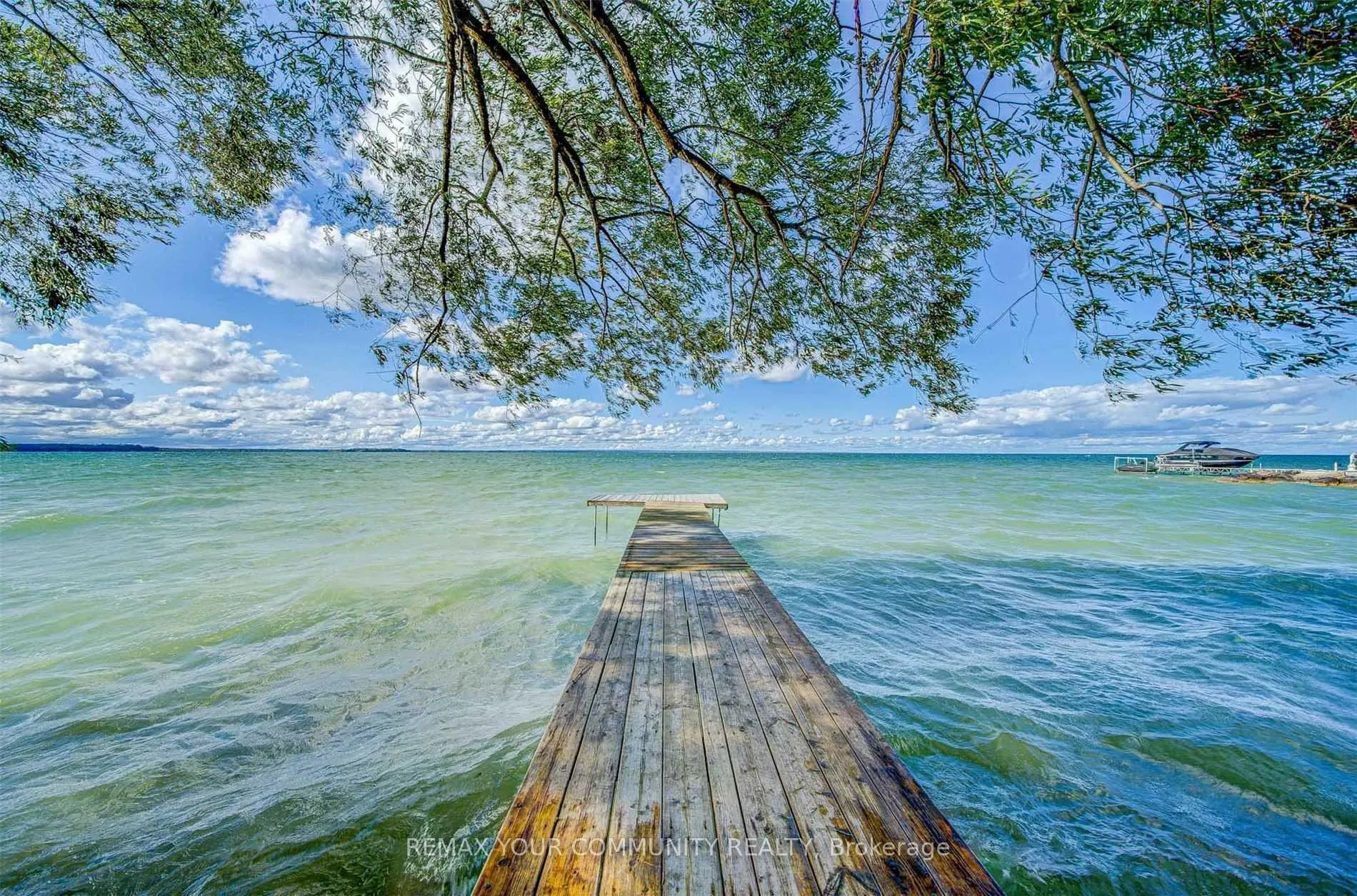 Photo 10 of 228 Lake Drive, Georgina, Historic Lakeshore Communities — HOMEH