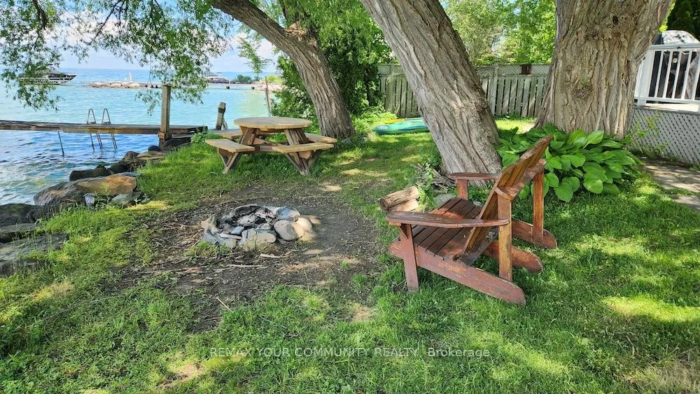 Photo 25 of 228 Lake Drive, Georgina, Historic Lakeshore Communities — HOMEH