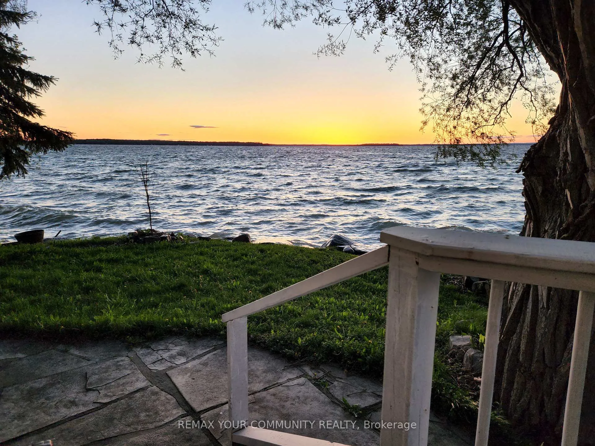 Photo 37 of 228 Lake Drive, Georgina, Historic Lakeshore Communities — HOMEH