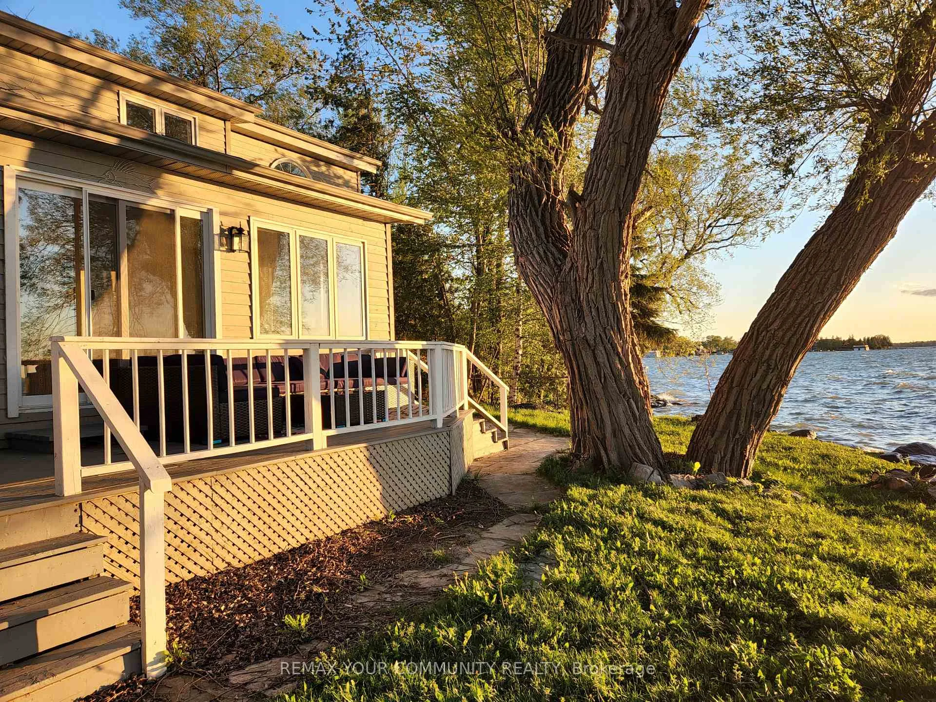 Photo 44 of 228 Lake Drive, Georgina, Historic Lakeshore Communities — HOMEH