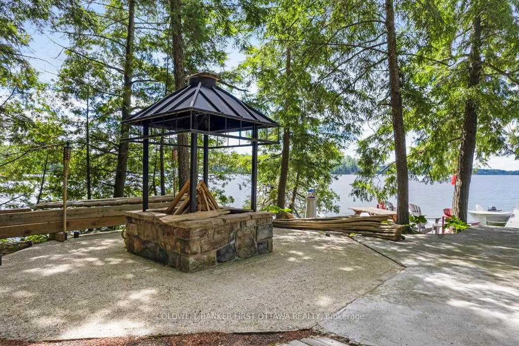 Photo 3 of 2275 Palmerston Lake, Frontenac, Frontenac North — HOMEH