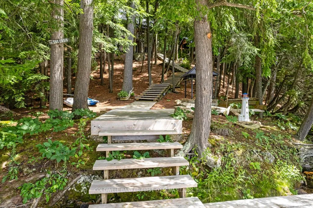 Photo 5 of 2275 Palmerston Lake, Frontenac, Frontenac North — HOMEH