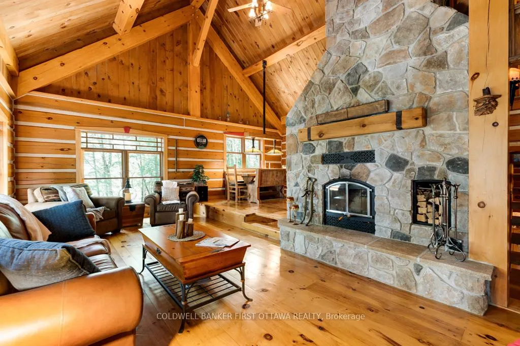 Photo 10 of 2275 Palmerston Lake, Frontenac, Frontenac North — HOMEH