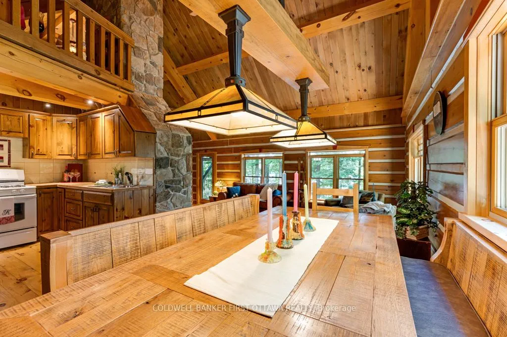 Photo 16 of 2275 Palmerston Lake, Frontenac, Frontenac North — HOMEH