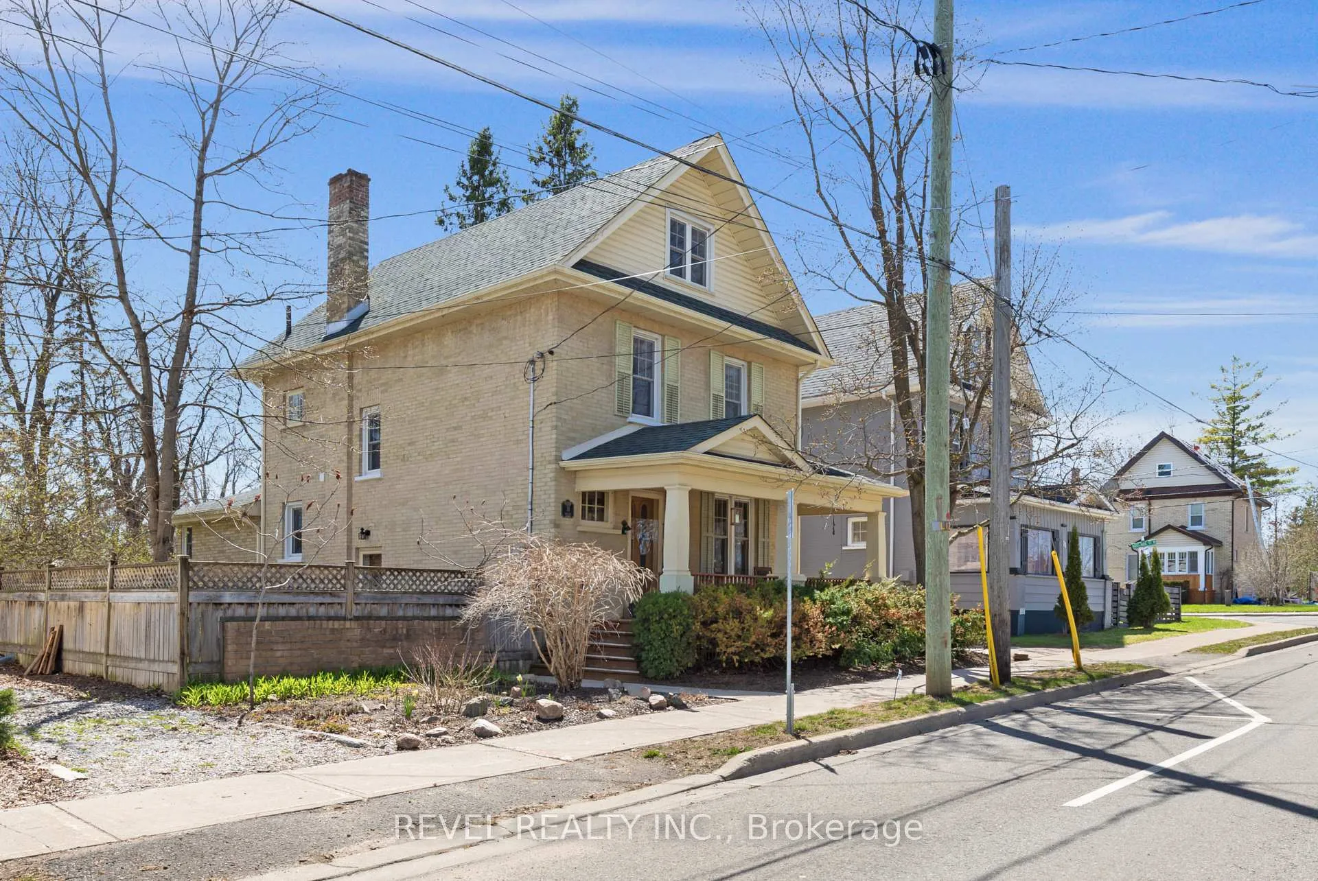 Photo 3 of 31 Fair Avenue, Kawartha Lakes, Lindsay — HOMEH