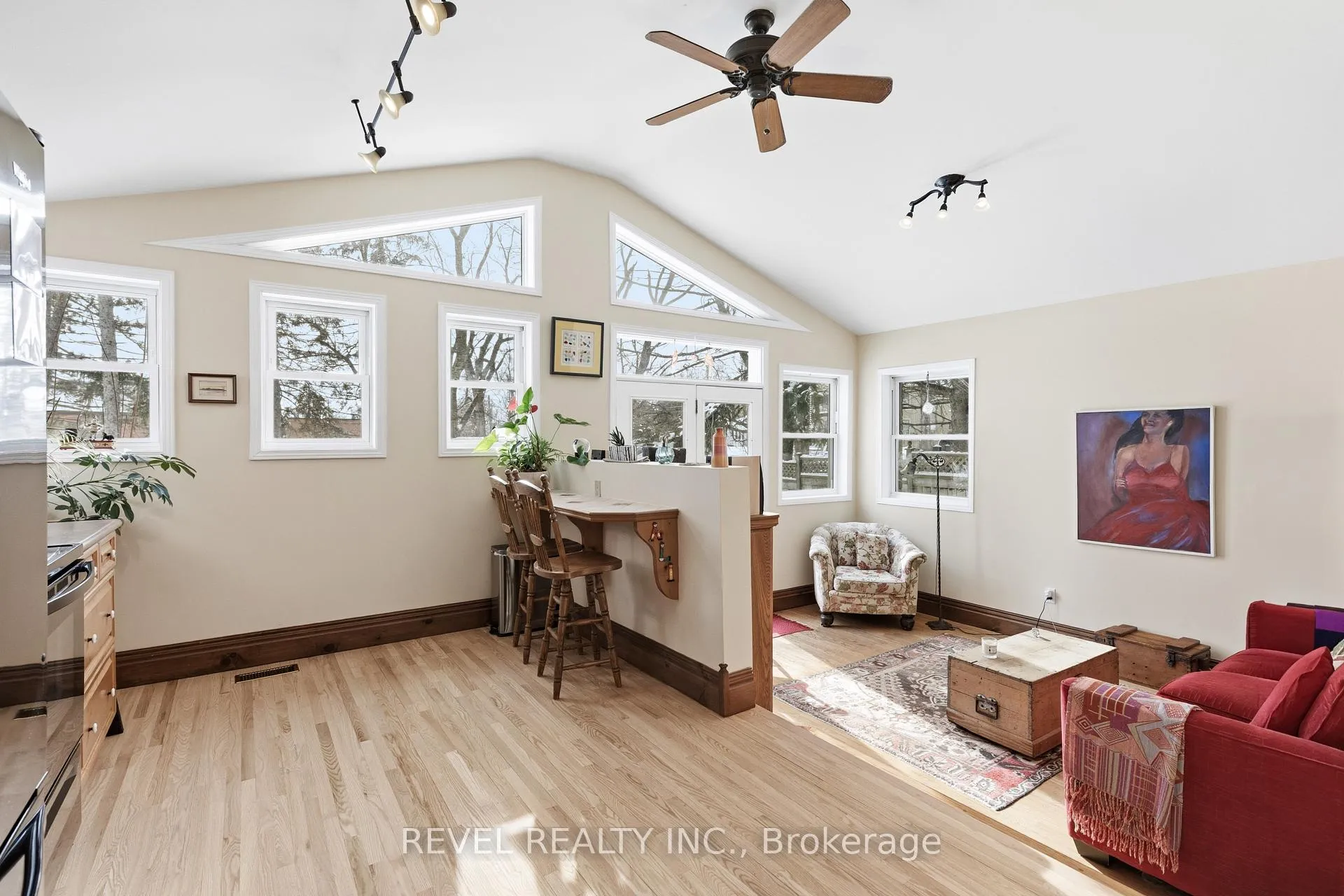 Photo 17 of 31 Fair Avenue, Kawartha Lakes, Lindsay — HOMEH