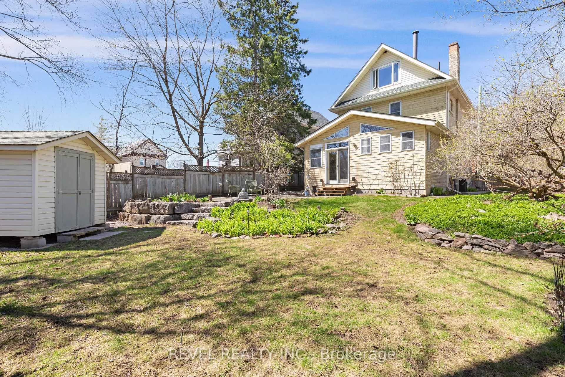 Photo 32 of 31 Fair Avenue, Kawartha Lakes, Lindsay — HOMEH