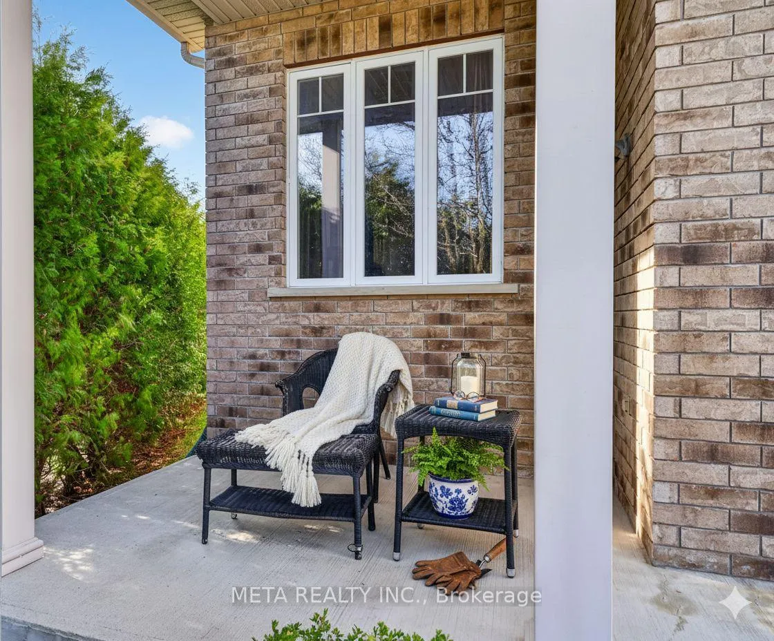 Photo 4 of 19 Mckean Crescent, Collingwood — HOMEH