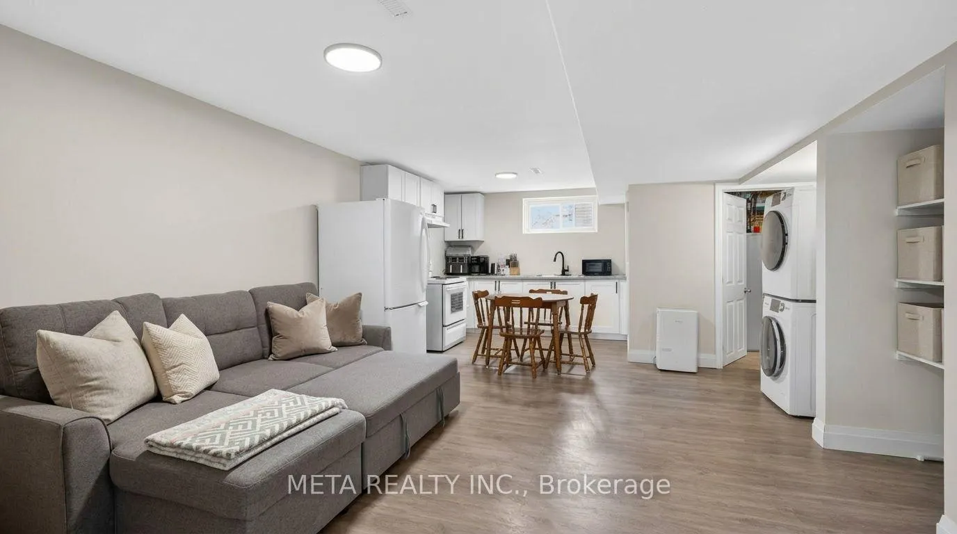 Photo 23 of 19 Mckean Crescent, Collingwood — HOMEH