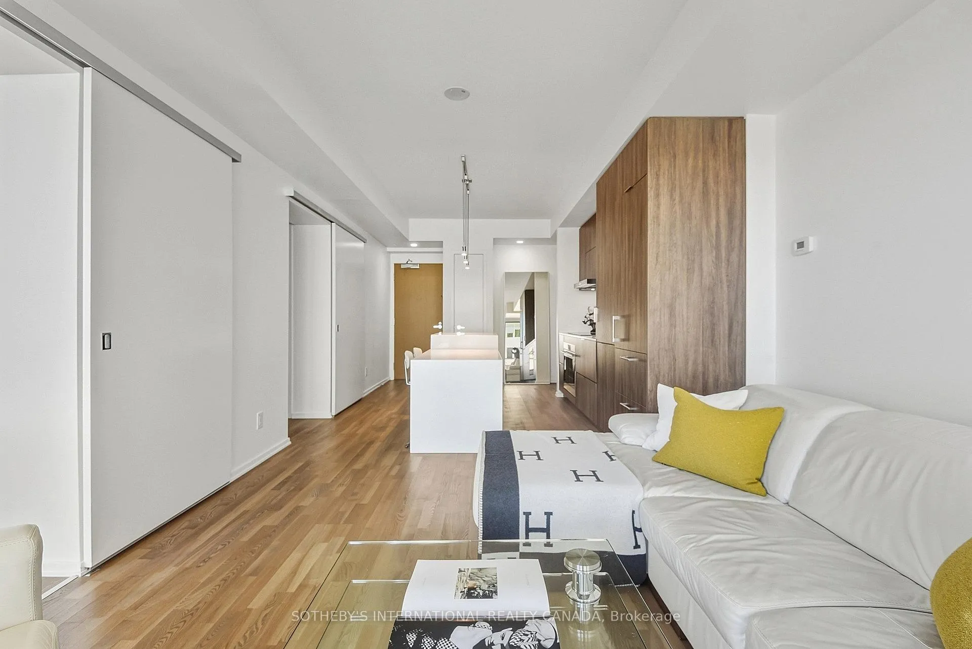 Photo 2 of Unit 2712, 1 Bloor Street E, Toronto, Church-Yonge Corridor — HOMEH