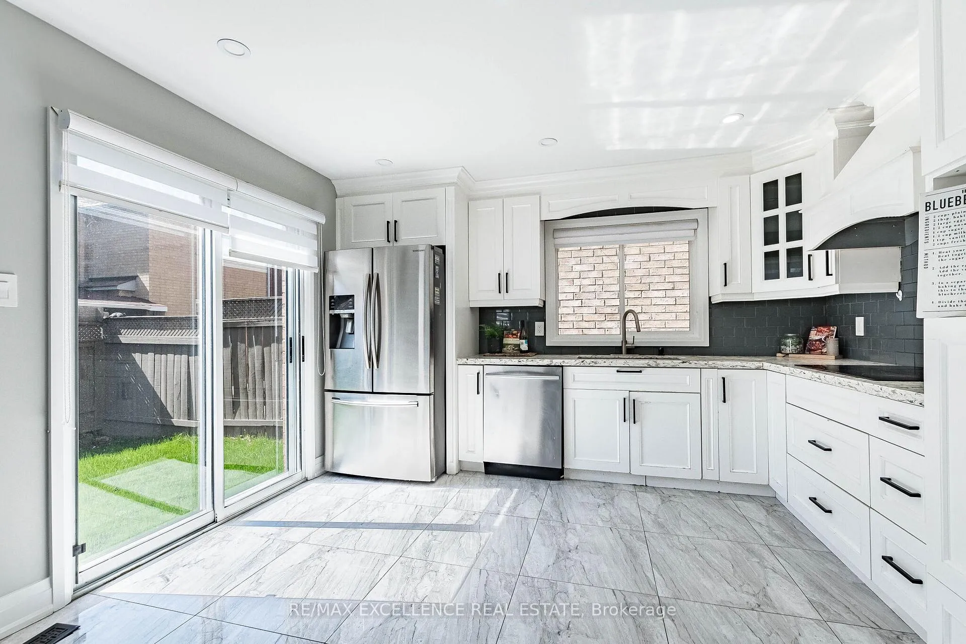 Photo 12 of 37 Elk Street, Brampton, Sandringham-Wellington — HOMEH