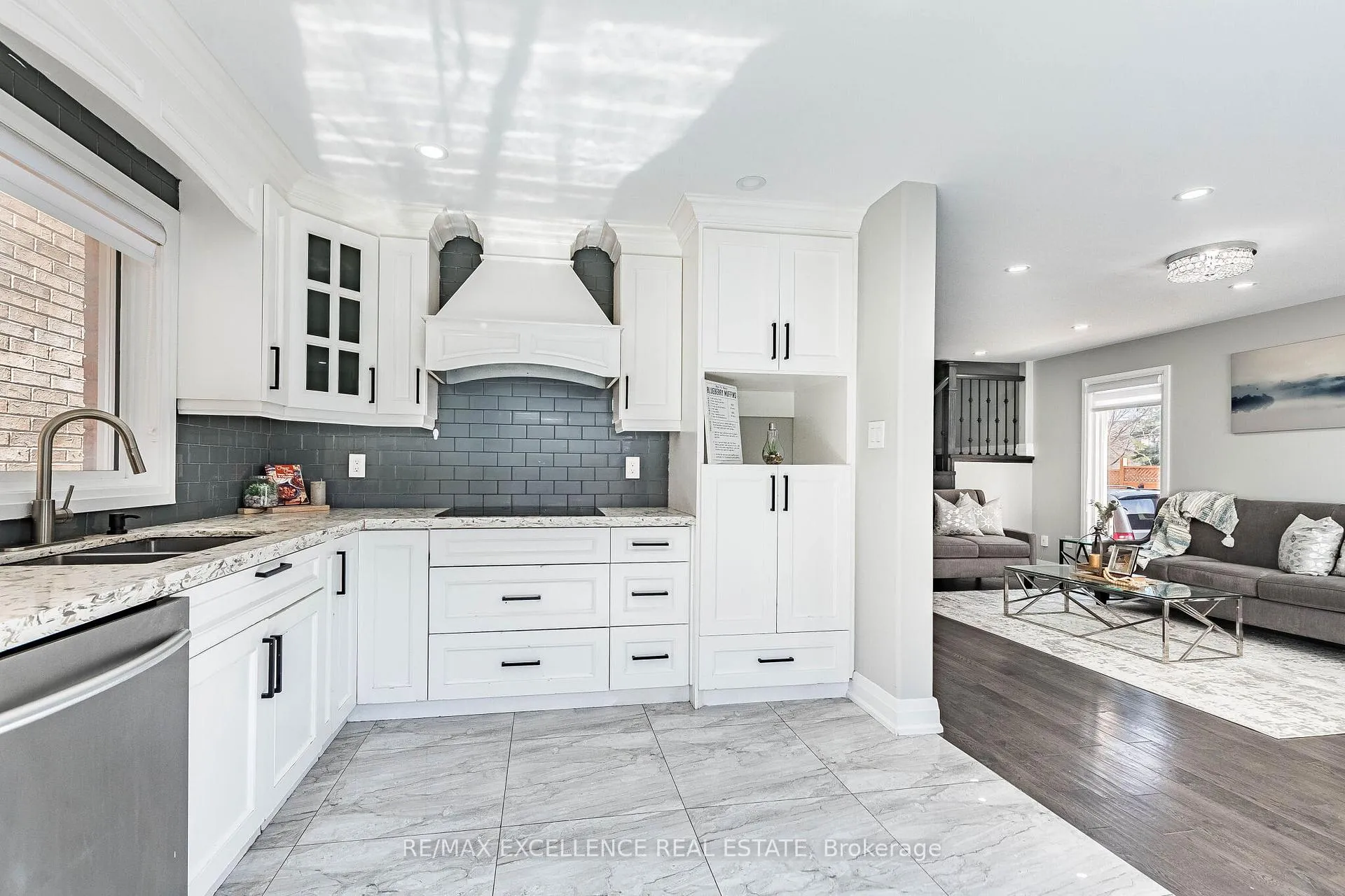 Photo 13 of 37 Elk Street, Brampton, Sandringham-Wellington — HOMEH