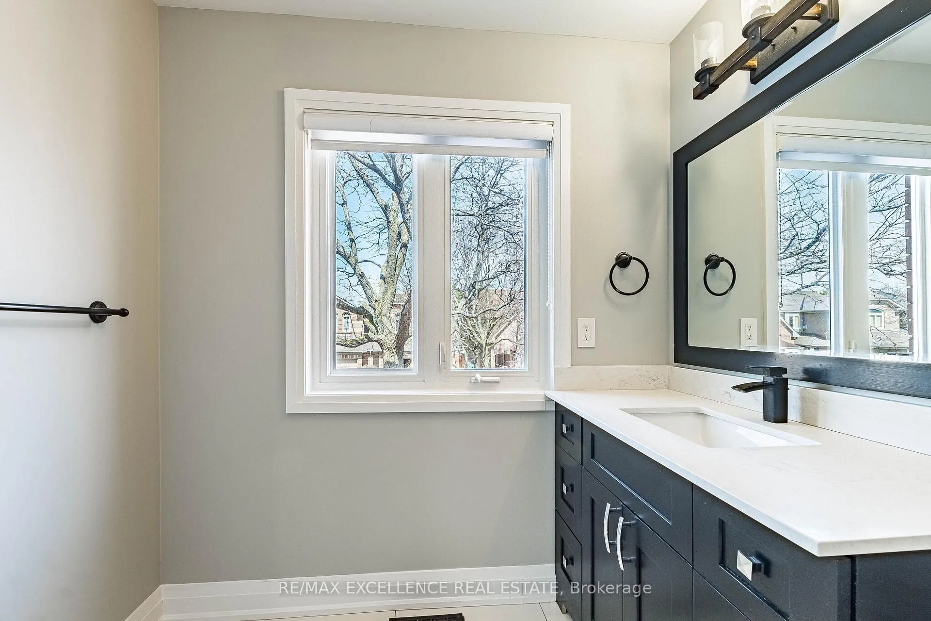 Photo 31 of 37 Elk Street, Brampton, Sandringham-Wellington — HOMEH