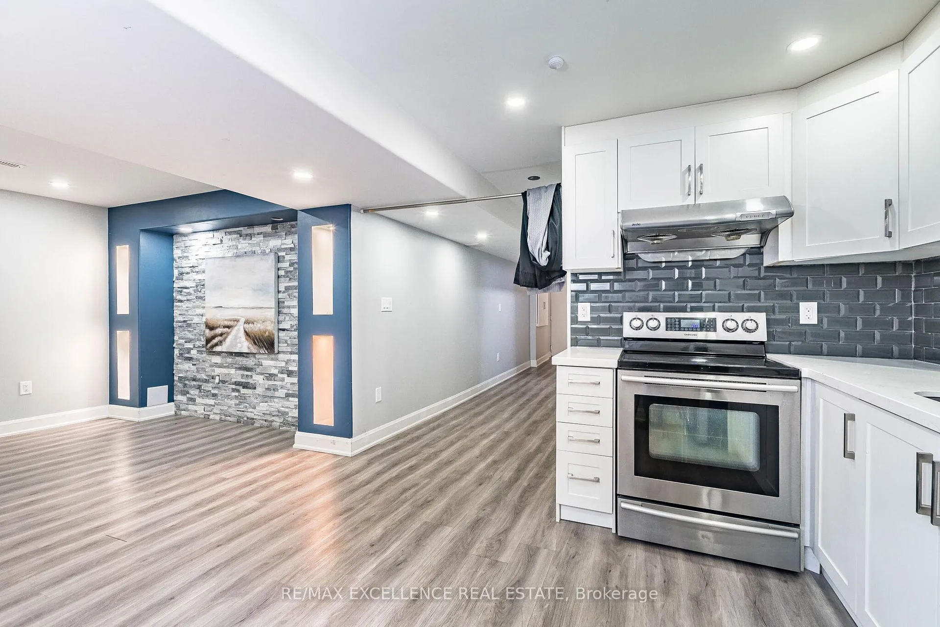 Photo 39 of 37 Elk Street, Brampton, Sandringham-Wellington — HOMEH
