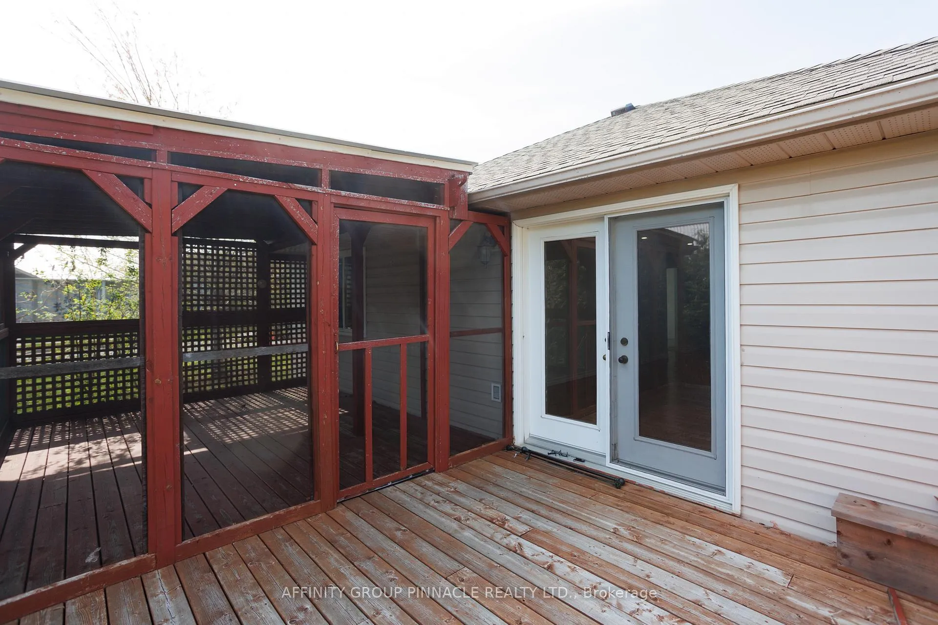 Photo 32 of 4 Champlain Boulevard, Kawartha Lakes, Lindsay — HOMEH