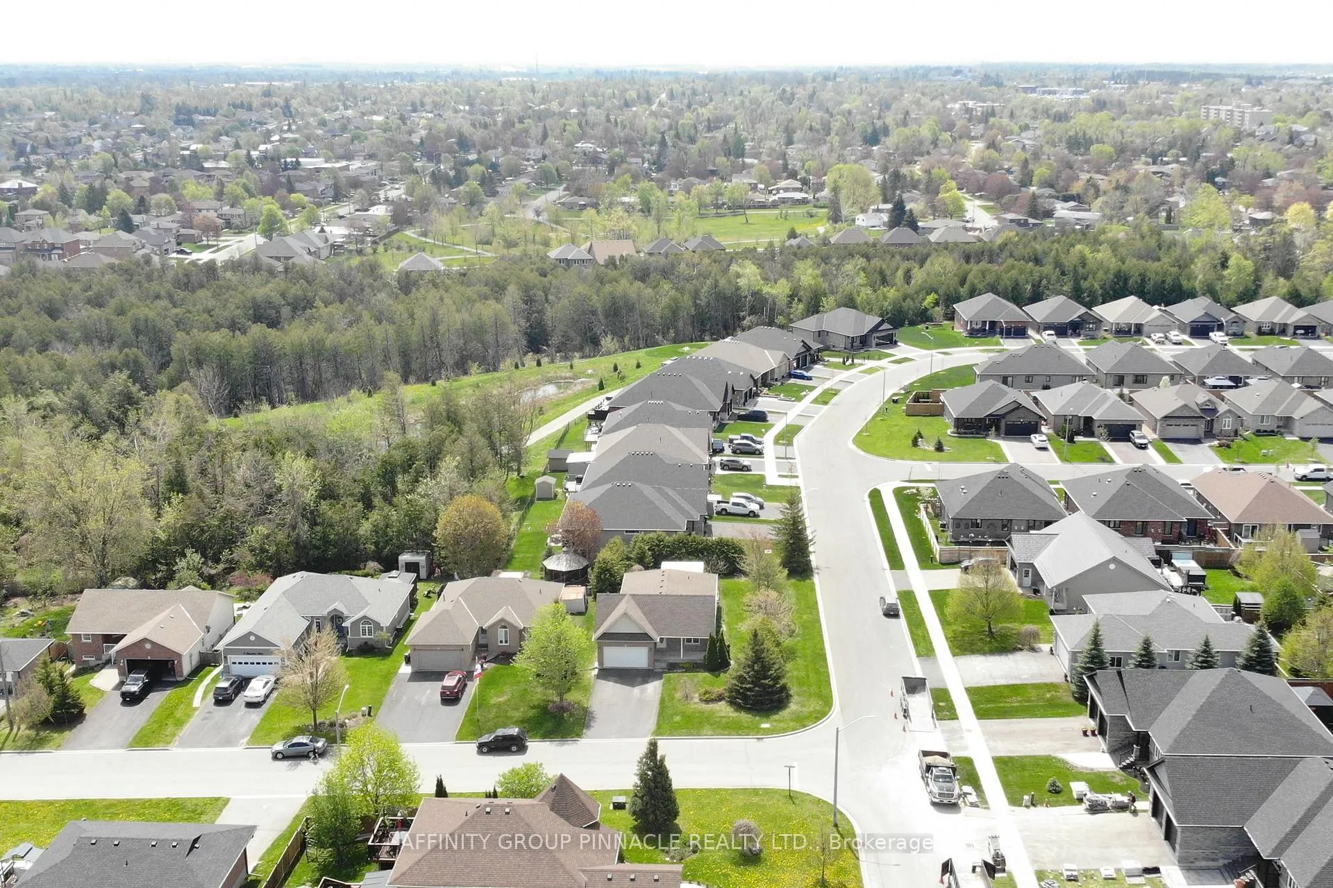 Photo 36 of 4 Champlain Boulevard, Kawartha Lakes, Lindsay — HOMEH