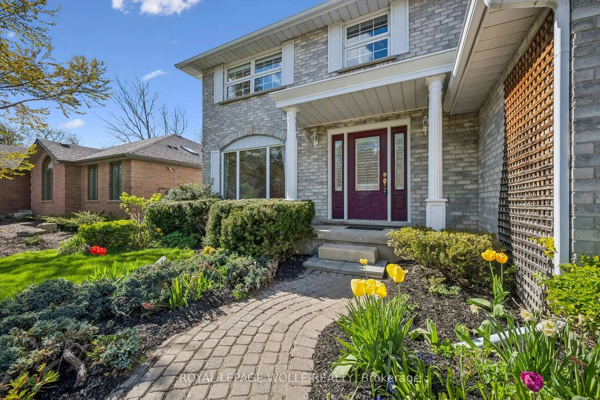 Photo 3 of 363 Northlake Drive, Waterloo — HOMEH