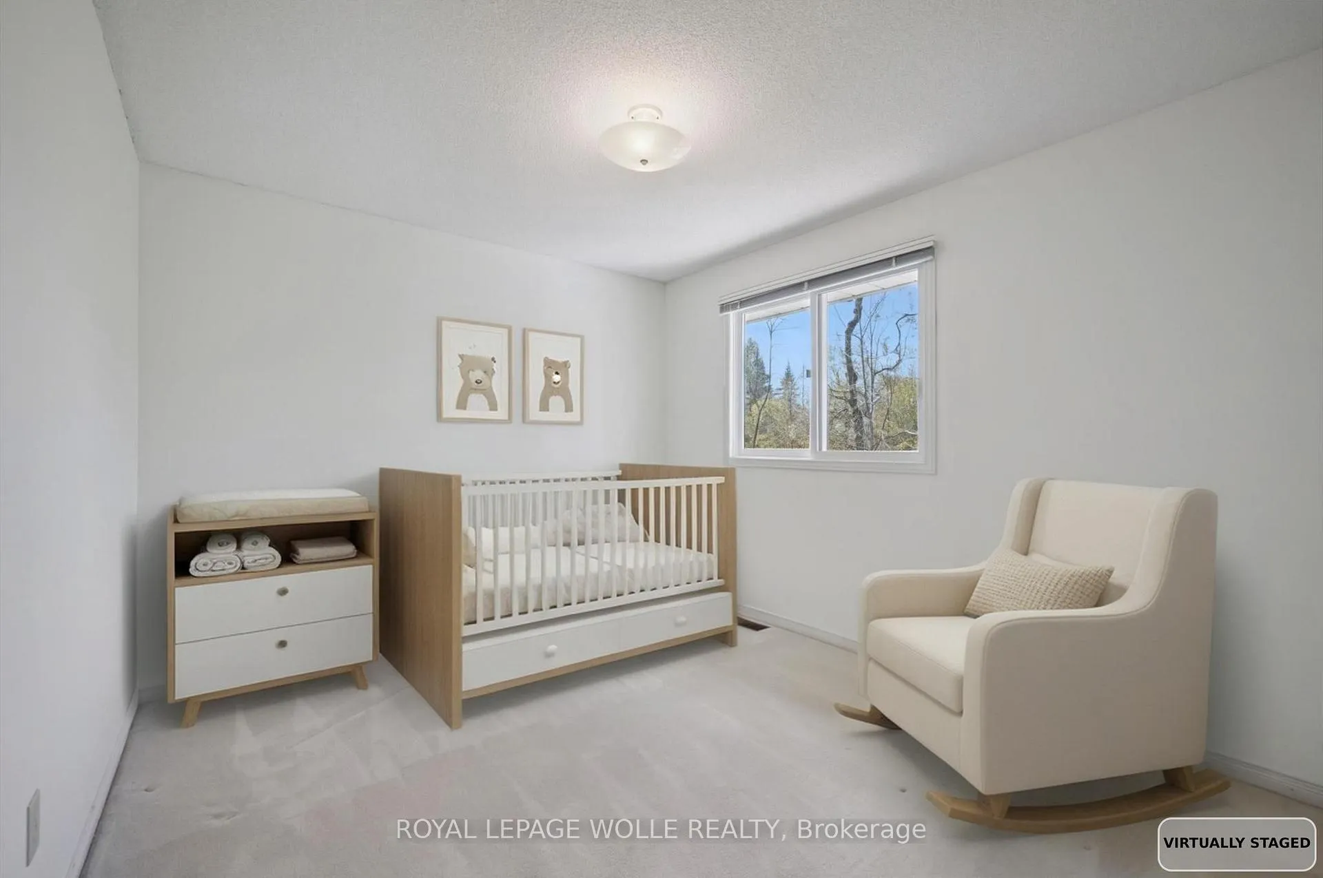 Photo 27 of 363 Northlake Drive, Waterloo — HOMEH
