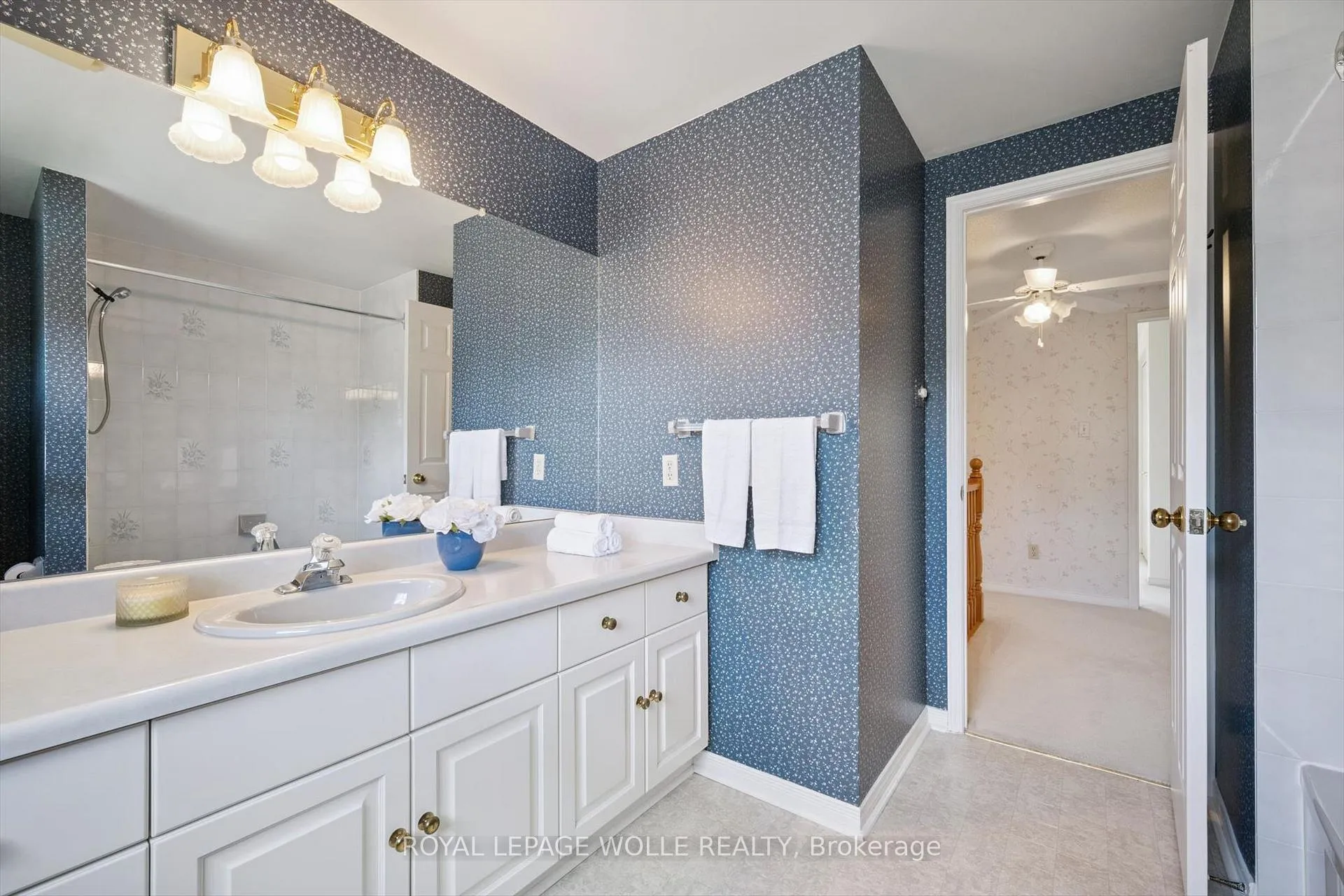 Photo 37 of 363 Northlake Drive, Waterloo — HOMEH