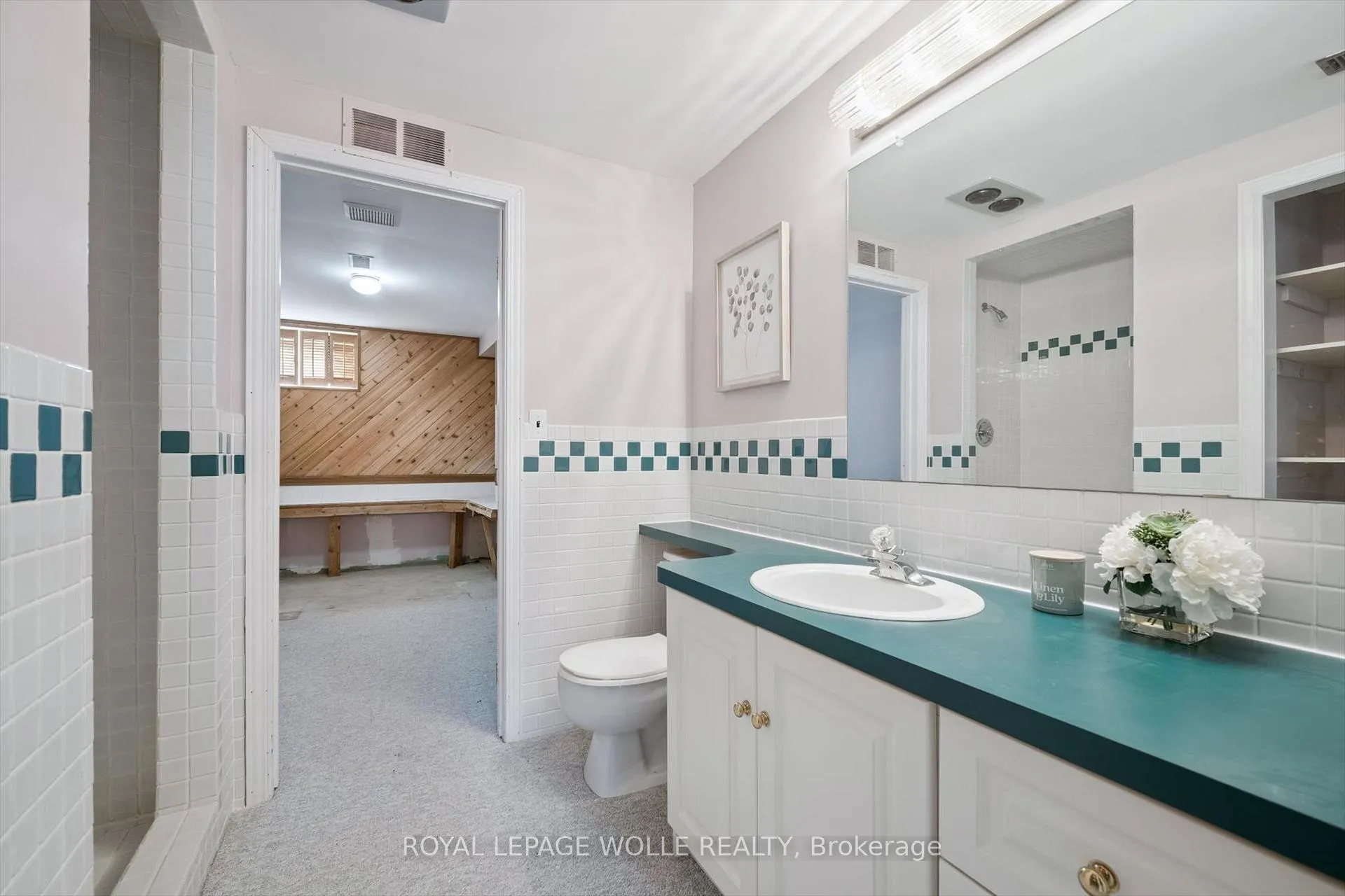 Photo 38 of 363 Northlake Drive, Waterloo — HOMEH