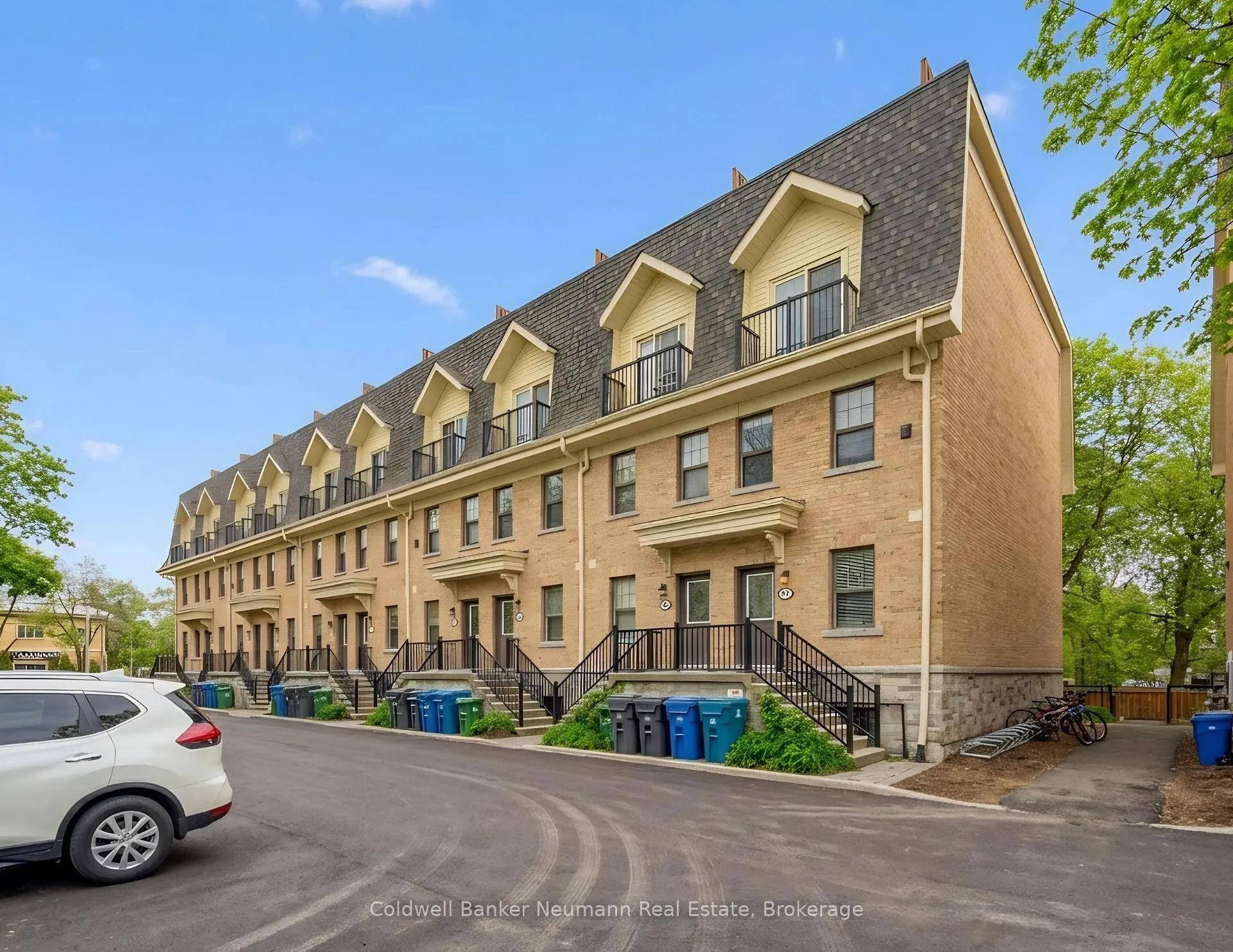 Photo 4 of Unit 9, 803 Gordon Street, Guelph, Kortright West — HOMEH
