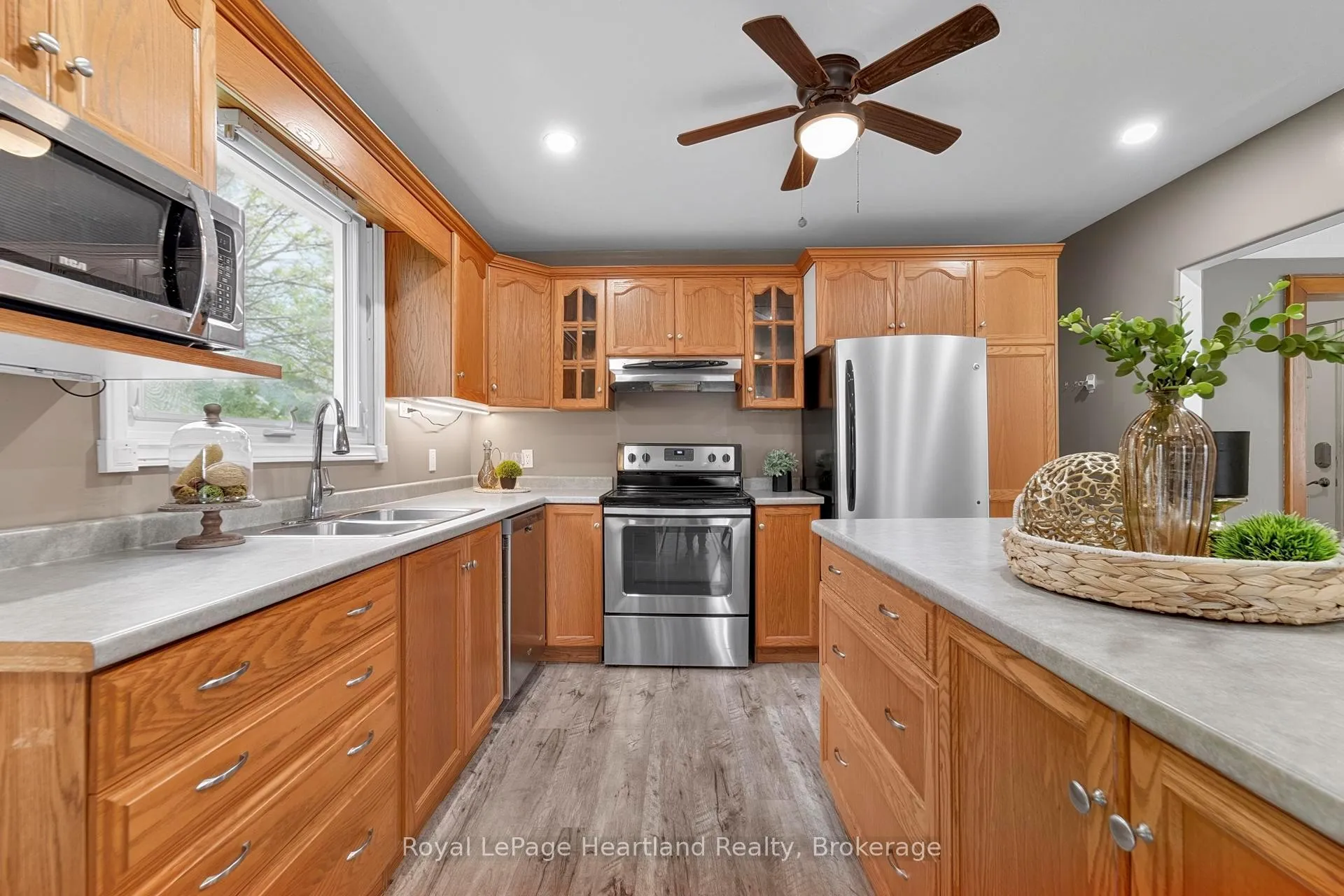 Photo 13 of 46 Egmont Street, Central Huron, Hullett — HOMEH