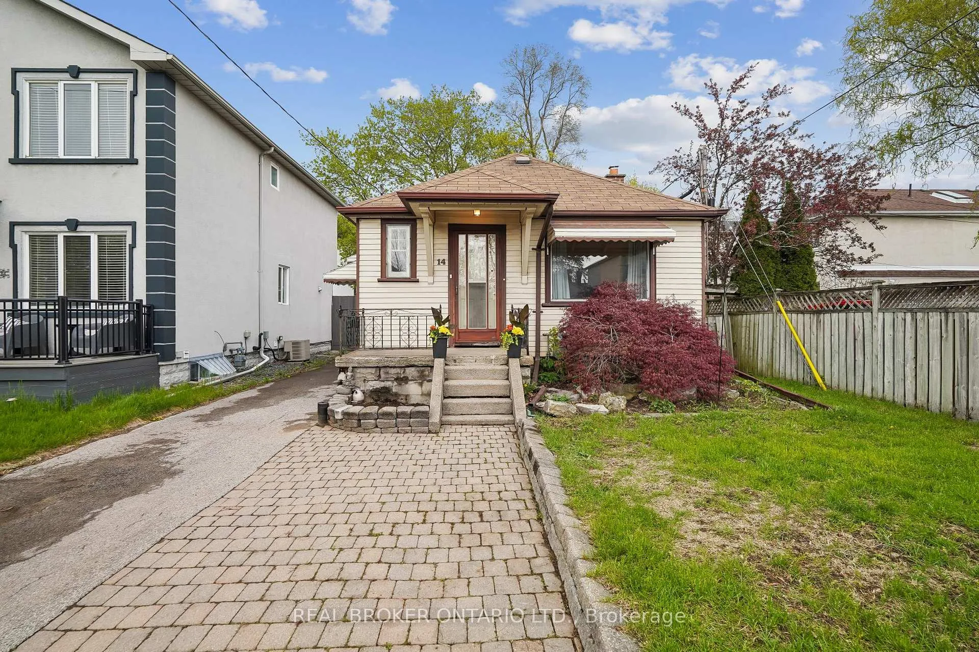 Photo 2 of 14 Plains Road, Toronto, East York — HOMEH