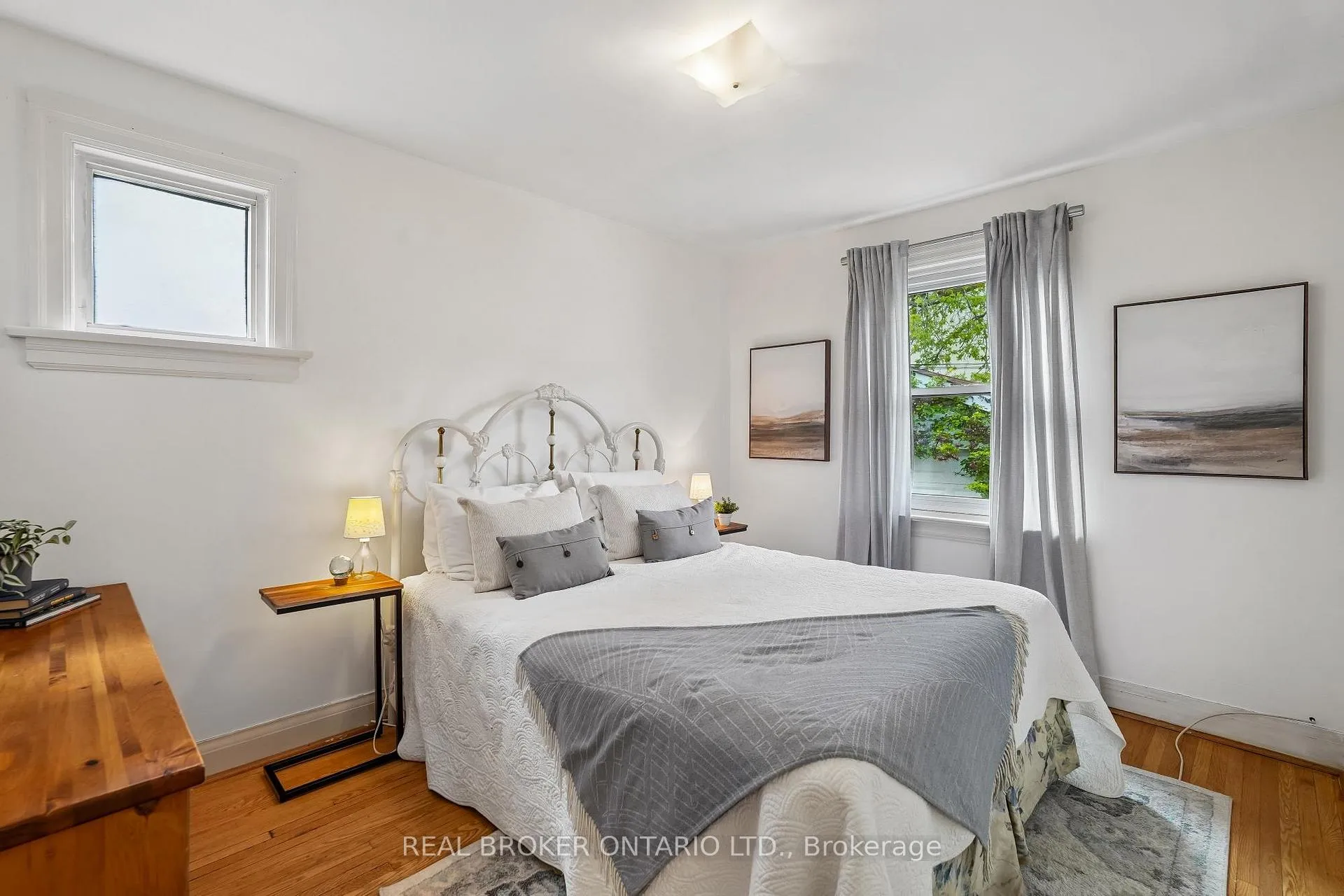 Photo 10 of 14 Plains Road, Toronto, East York — HOMEH