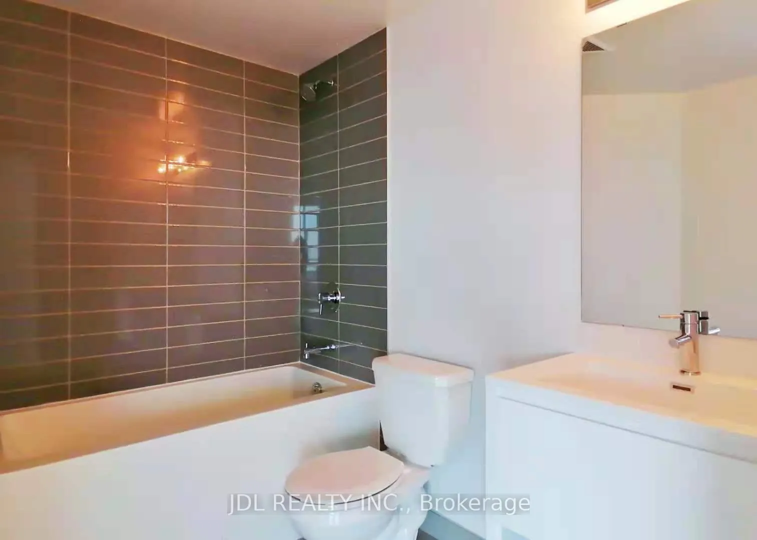 Photo 7 of Unit 1808, 159 Wellesley Street E, Toronto, Cabbagetown-South St. James Town — HOMEH