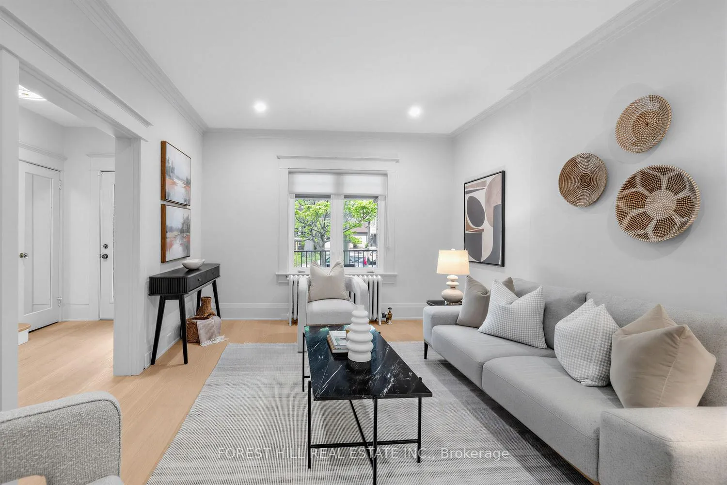 Photo 5 of 35 Westmount Avenue, Toronto, Corso Italia-Davenport — HOMEH