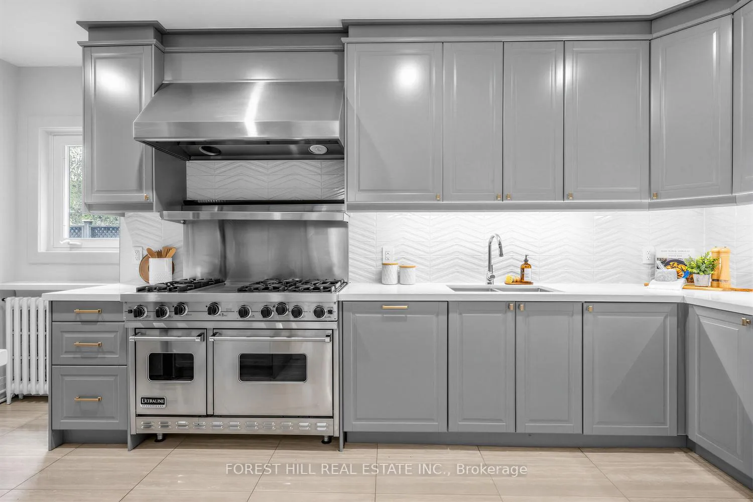 Photo 15 of 35 Westmount Avenue, Toronto, Corso Italia-Davenport — HOMEH