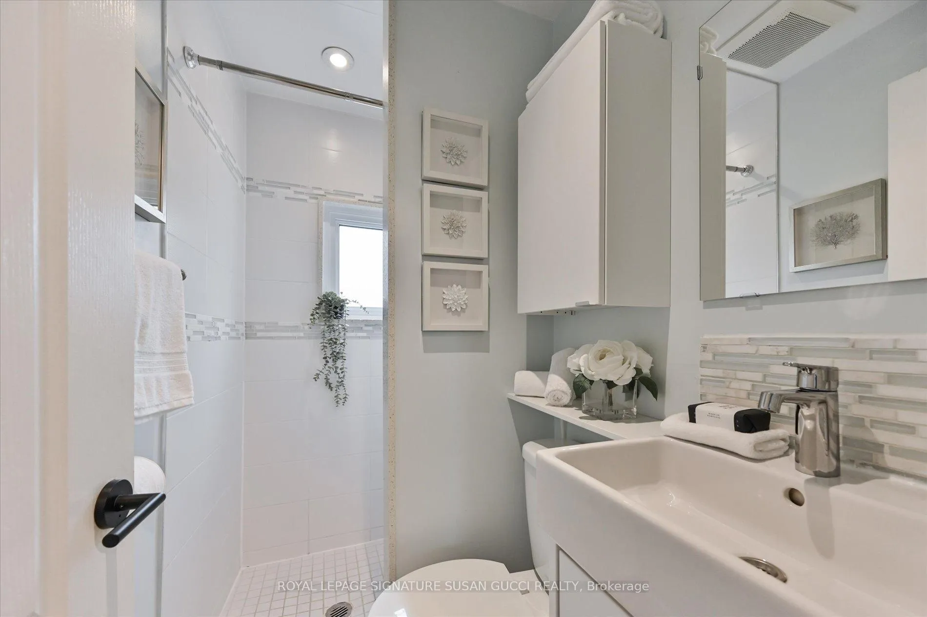 Photo 18 of 2 Newman Avenue, Toronto, Crescent Town — HOMEH