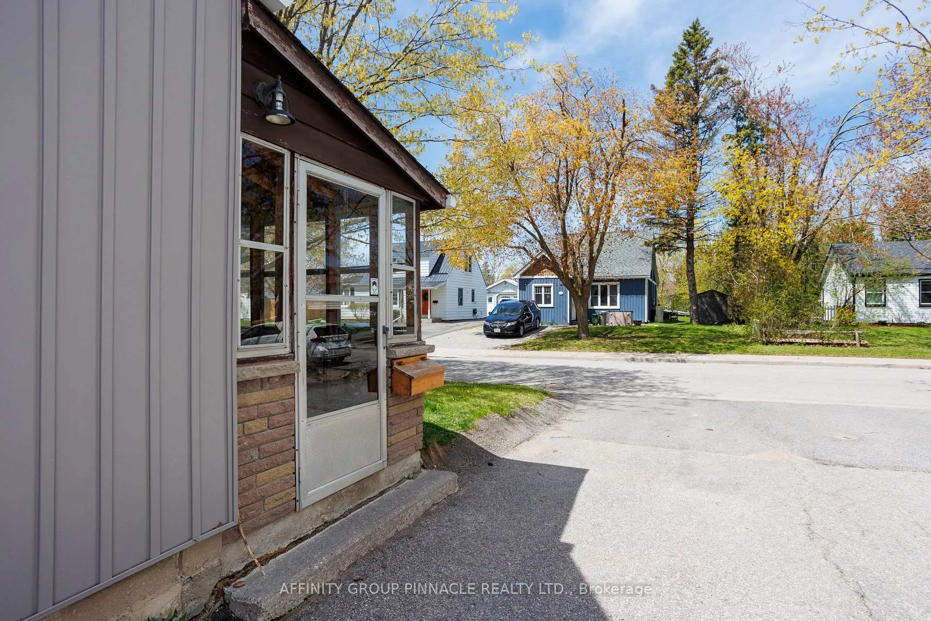Photo 32 of 7 Churchill Crescent, Kawartha Lakes, Lindsay — HOMEH
