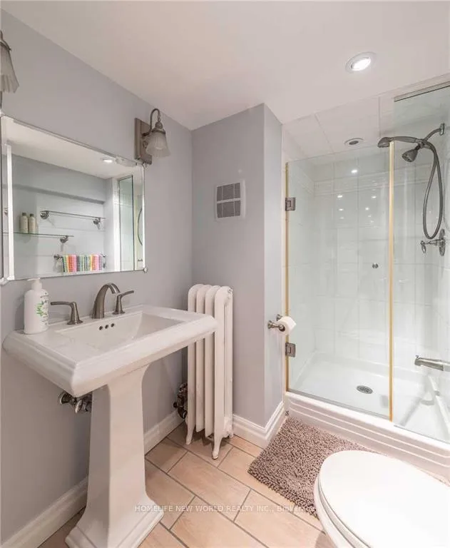 Photo 18 of 47 Lawrence Crescent, Toronto, Lawrence Park South — HOMEH