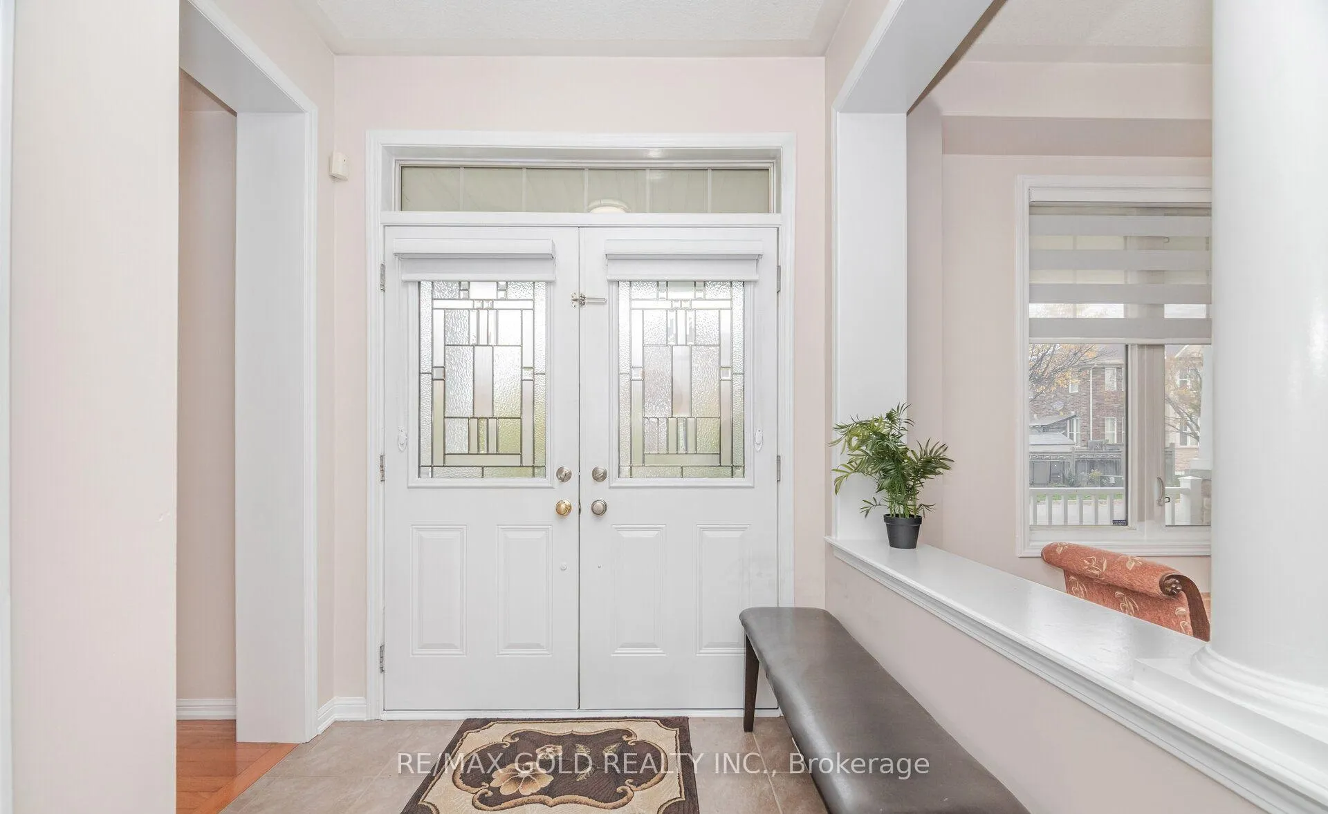 Photo 4 of 1 Restless Gate, Brampton, Bram East — HOMEH