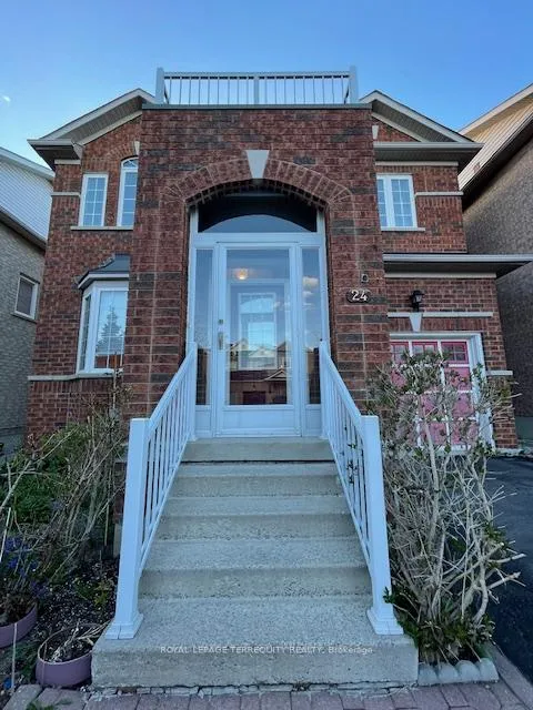 Photo 4 of 24 Pergola Way, Brampton, Bram West — HOMEH