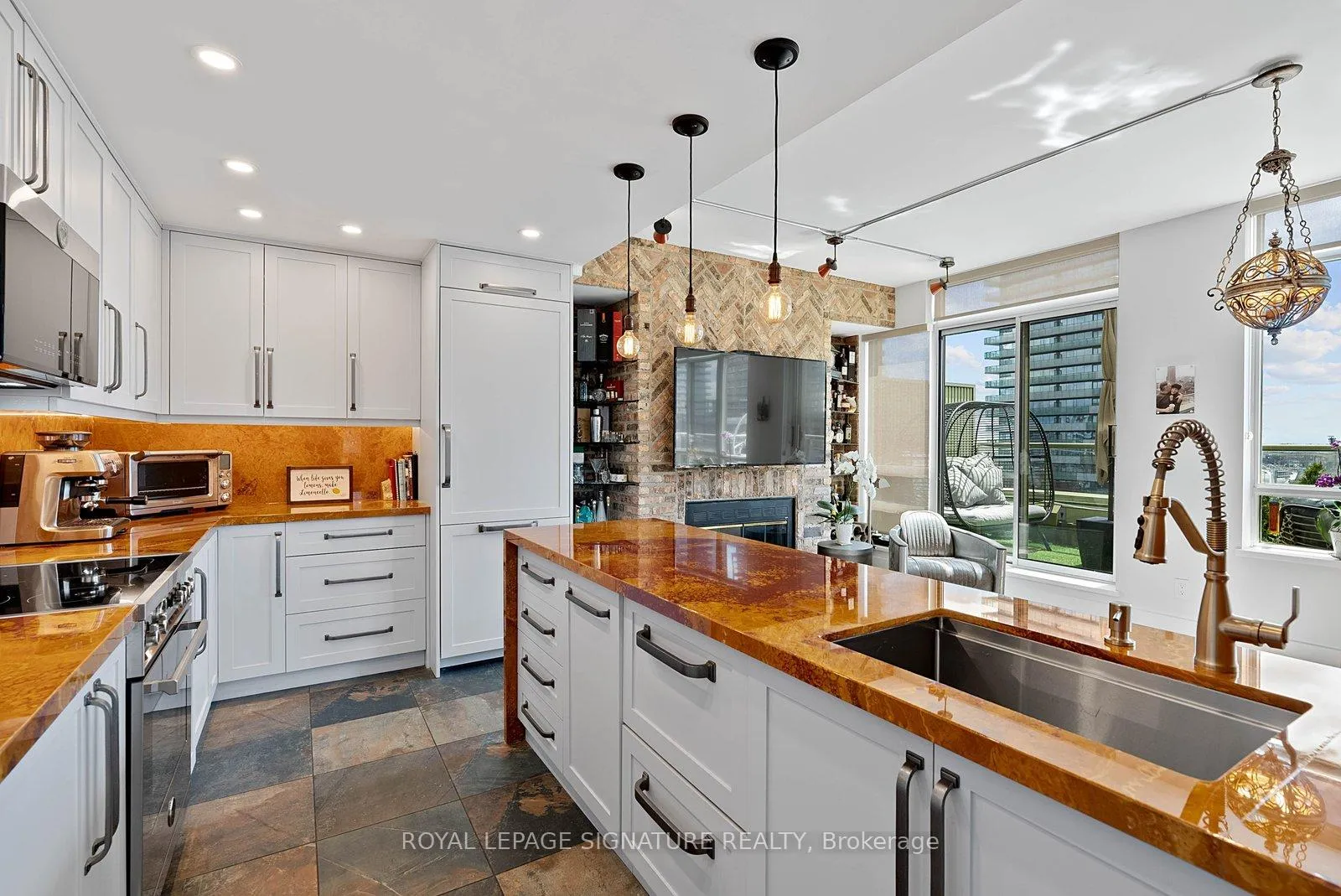 Photo 8 of Unit Ph13, 70 Mill Street, Toronto, Waterfront Communities — HOMEH