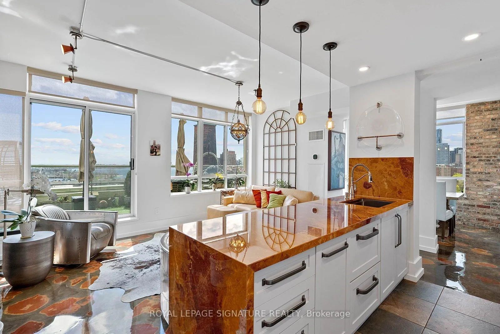 Photo 10 of Unit Ph13, 70 Mill Street, Toronto, Waterfront Communities — HOMEH