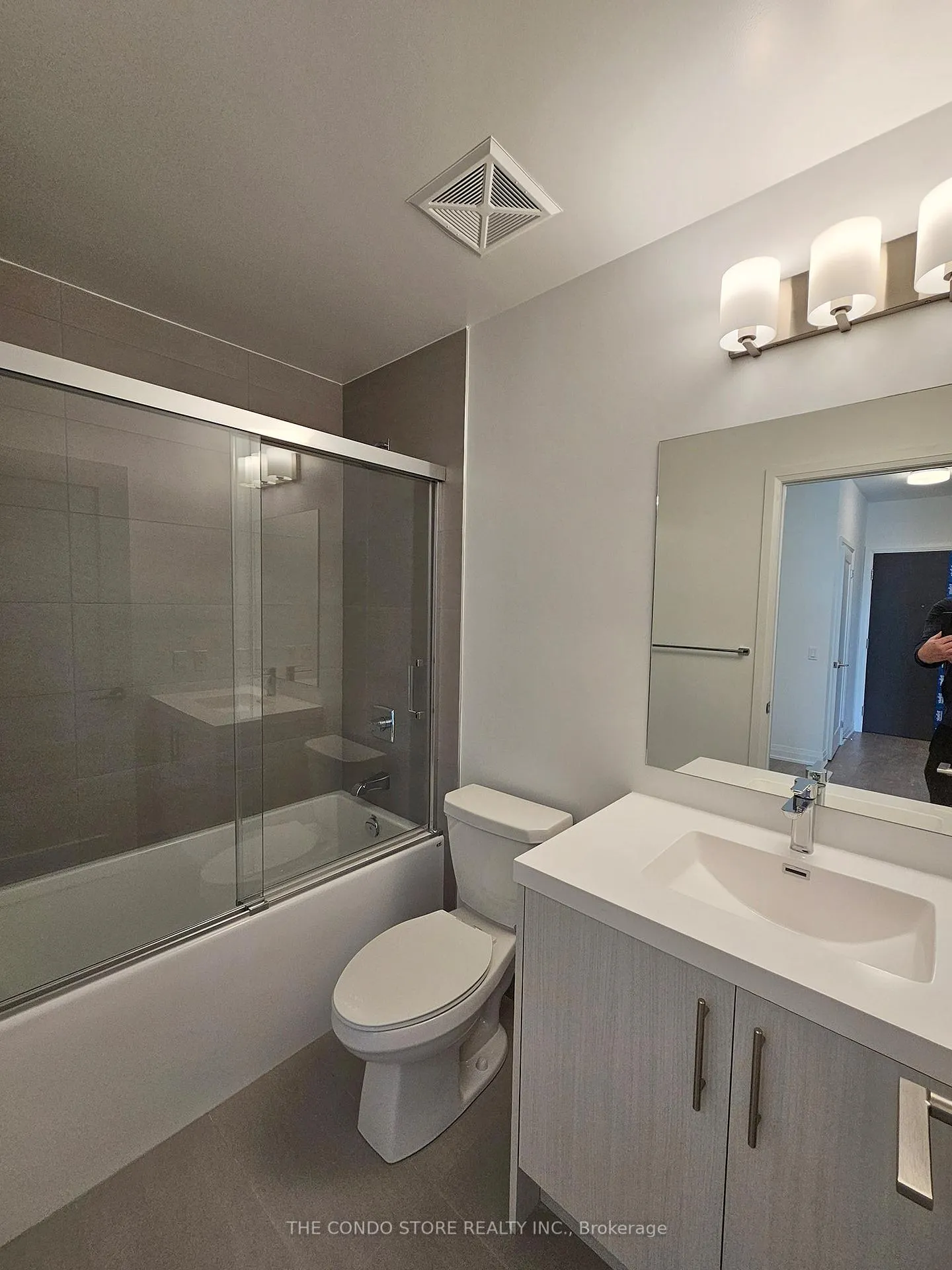 Photo 7 of Unit 211, 286 Main Street, Toronto, East End-Danforth — HOMEH