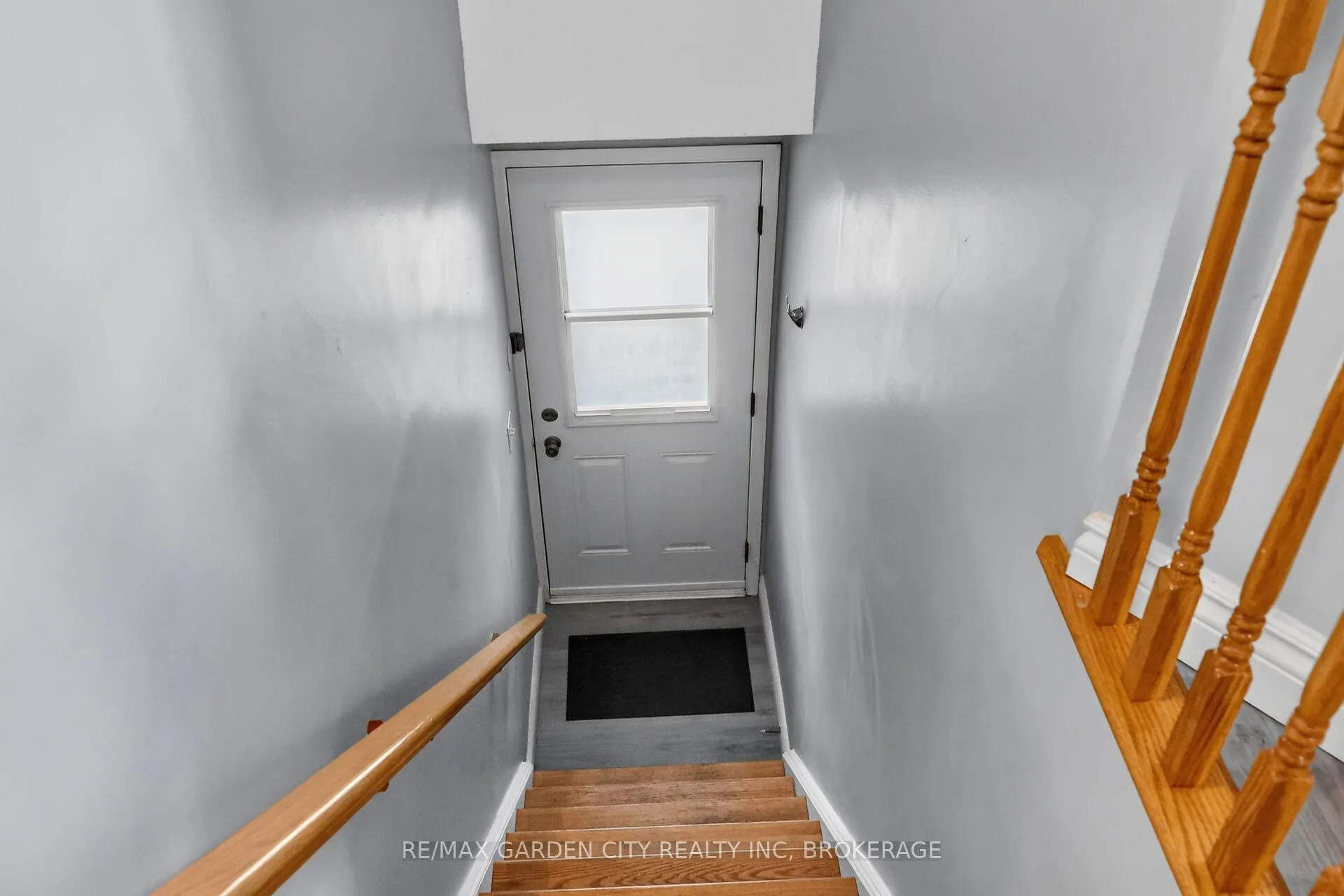 Photo 22 of Unit 201, 511 Highway 8, Hamilton, Stoney Creek — HOMEH
