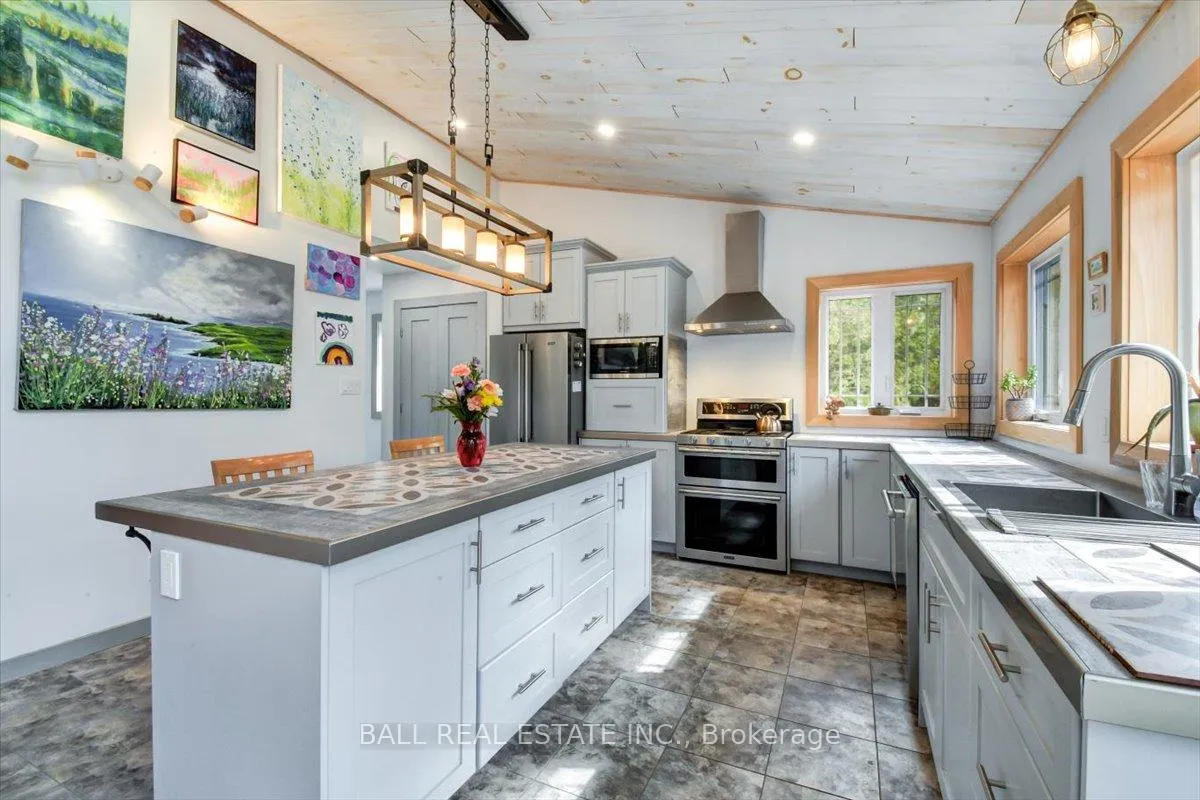 Photo 6 of 1404 Hybla Road, Hastings Highlands, Monteagle Ward — HOMEH