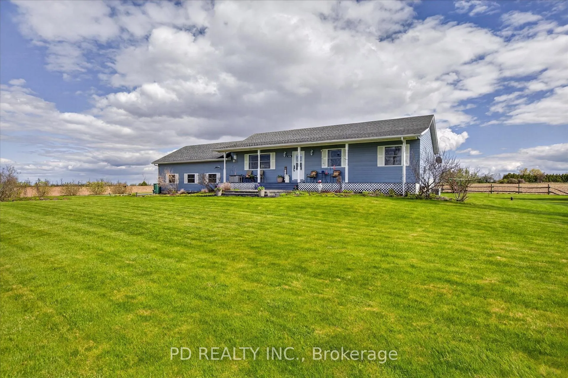 Photo 4 of 306 Cottingham Road, Kawartha Lakes, Emily — HOMEH