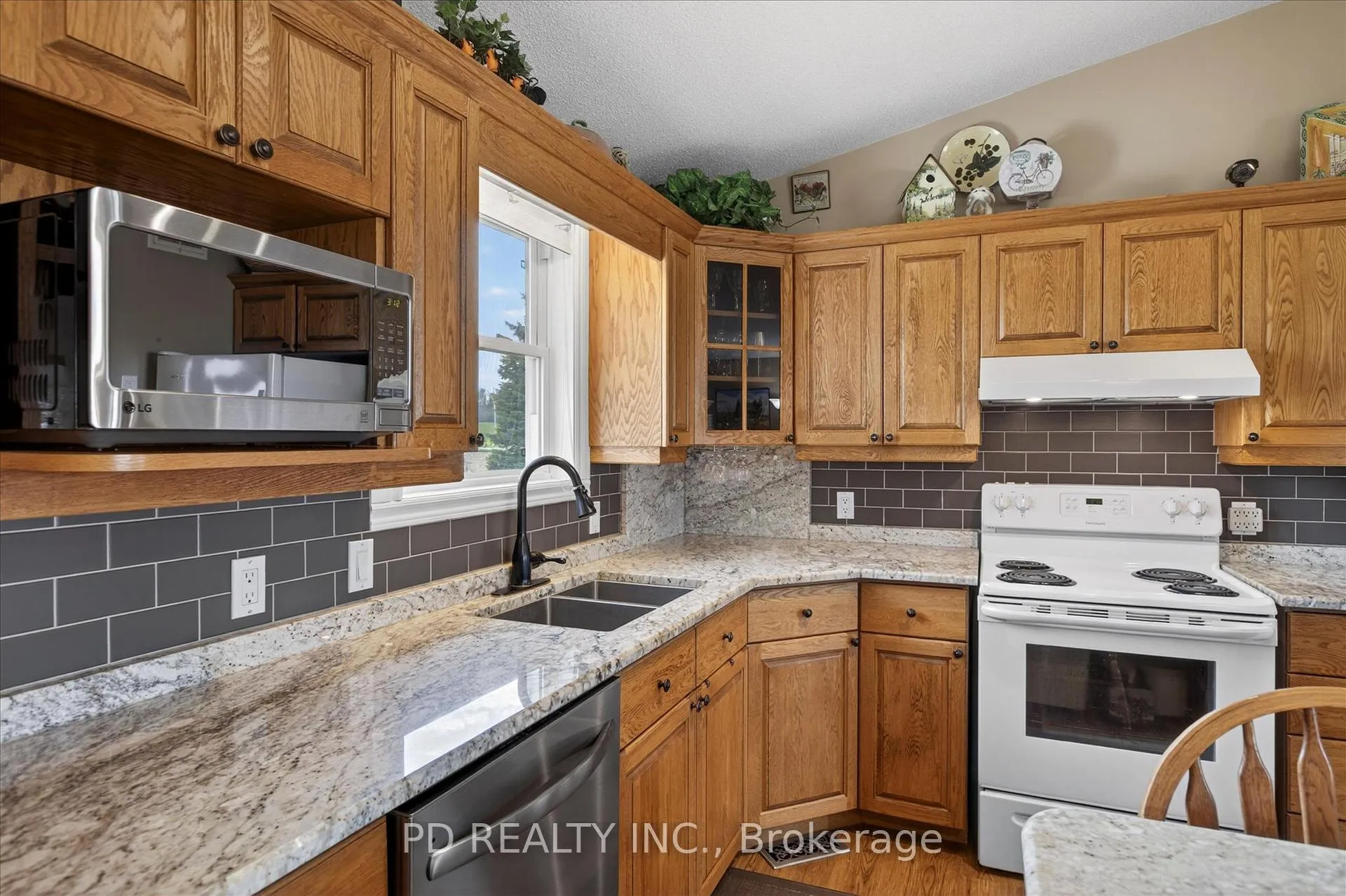 Photo 15 of 306 Cottingham Road, Kawartha Lakes, Emily — HOMEH