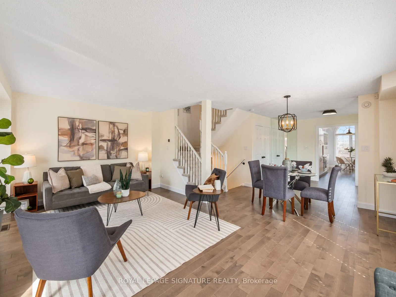 Photo 16 of 52 Lakeridge Drive, Scarborough, Centennial Scarborough — HOMEH
