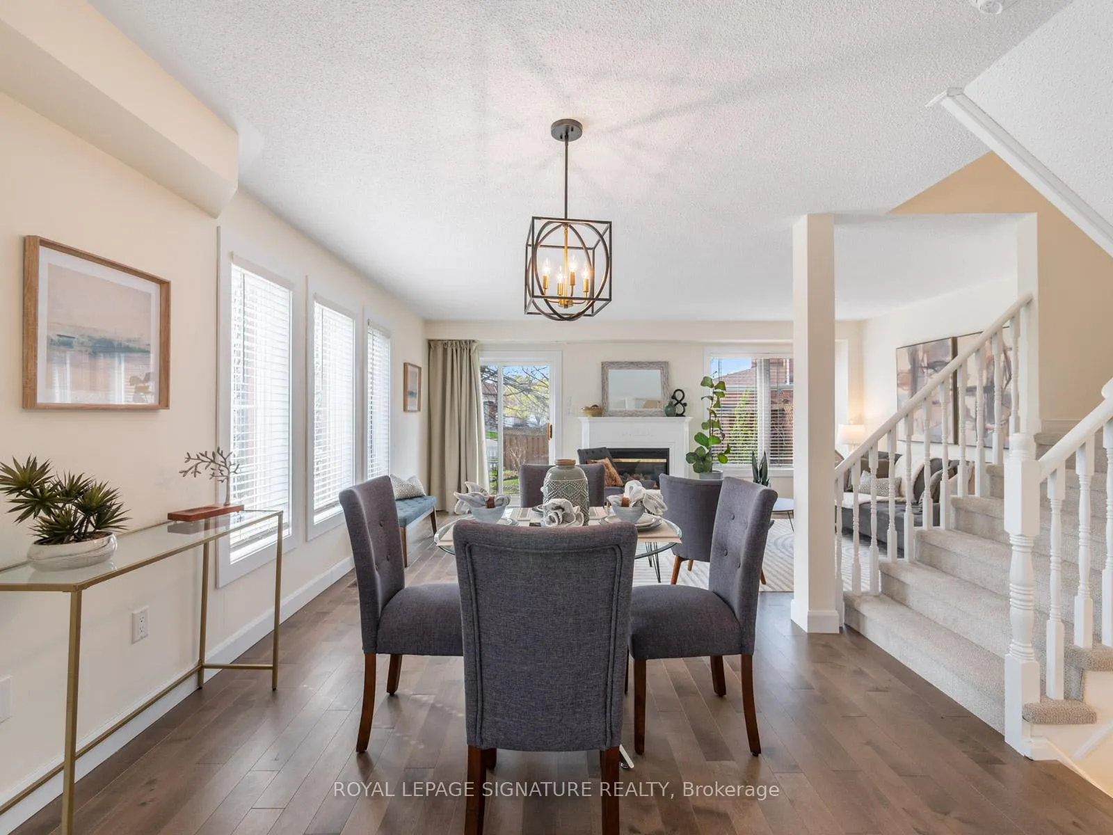 Photo 18 of 52 Lakeridge Drive, Scarborough, Centennial Scarborough — HOMEH